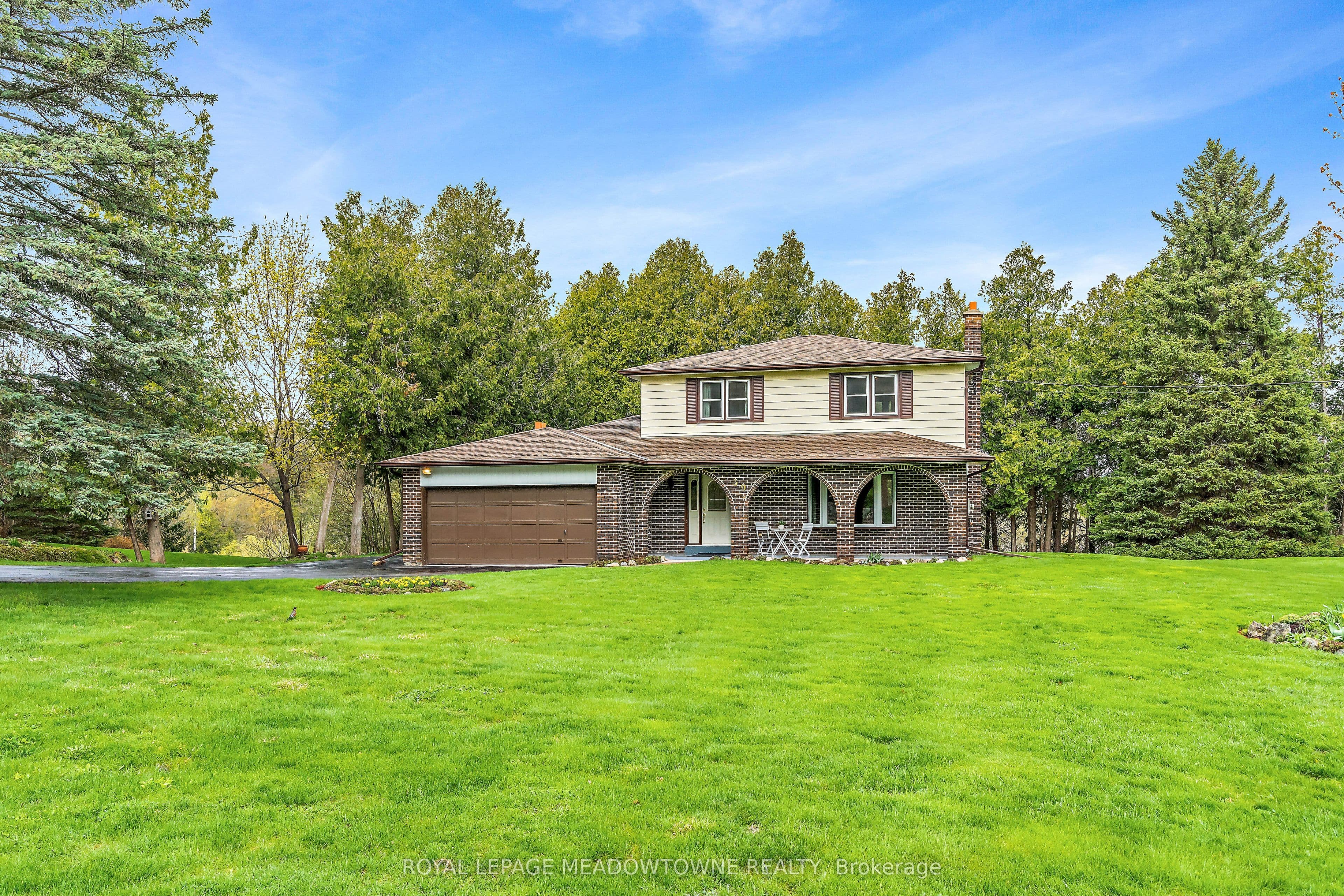 39 Wildwood Road, Halton Hills, ON L7G 2W8