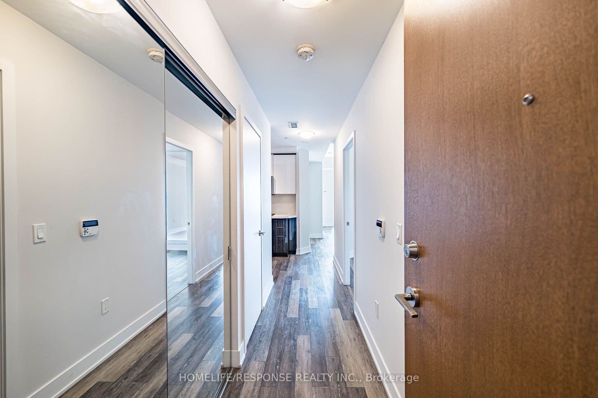 20 SHORE BREEZE Drive 1008, Toronto, ON M8V 0C7