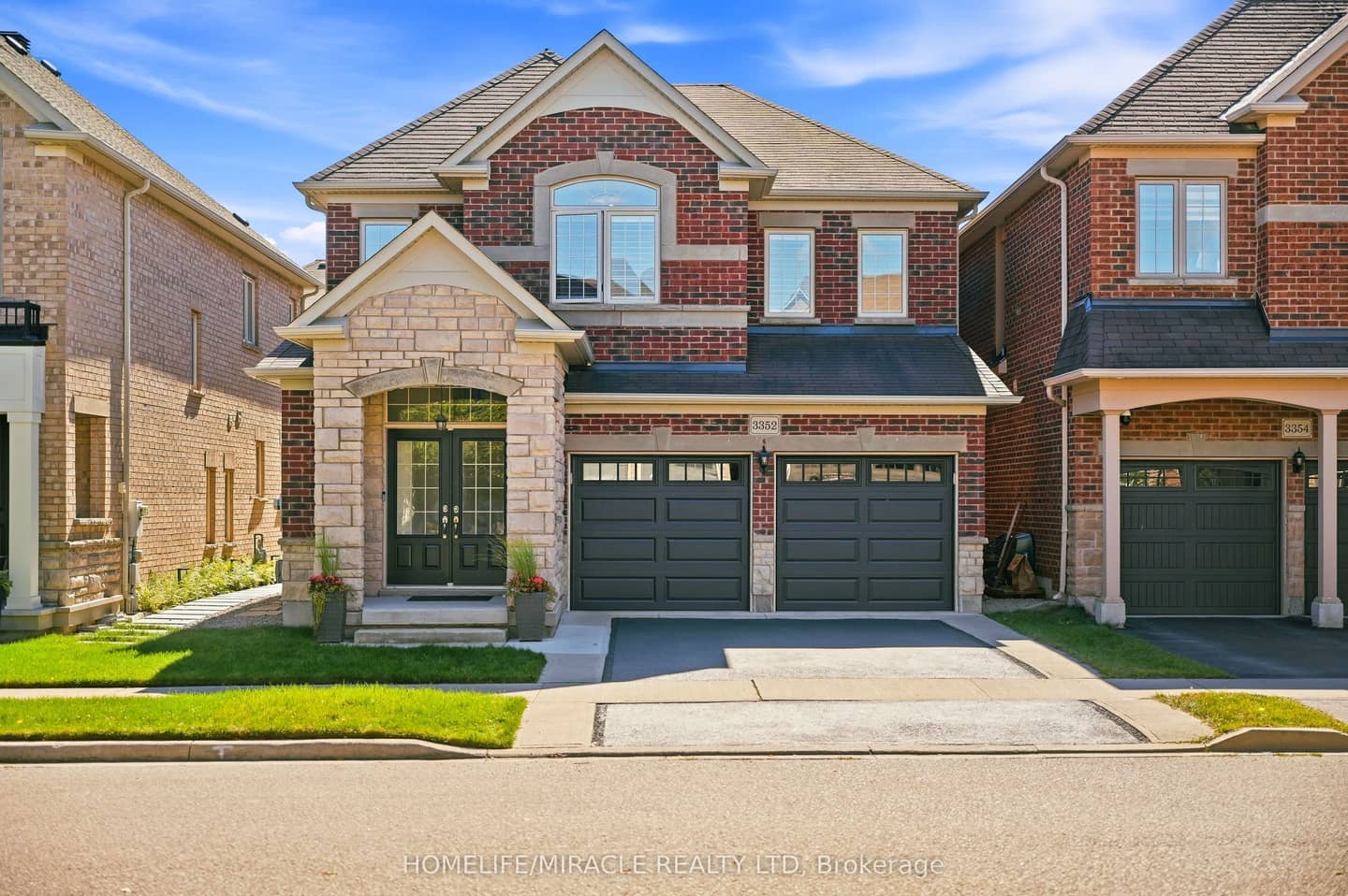 3352 Hiscott Avenue, Burlington, ON L7M 0N5