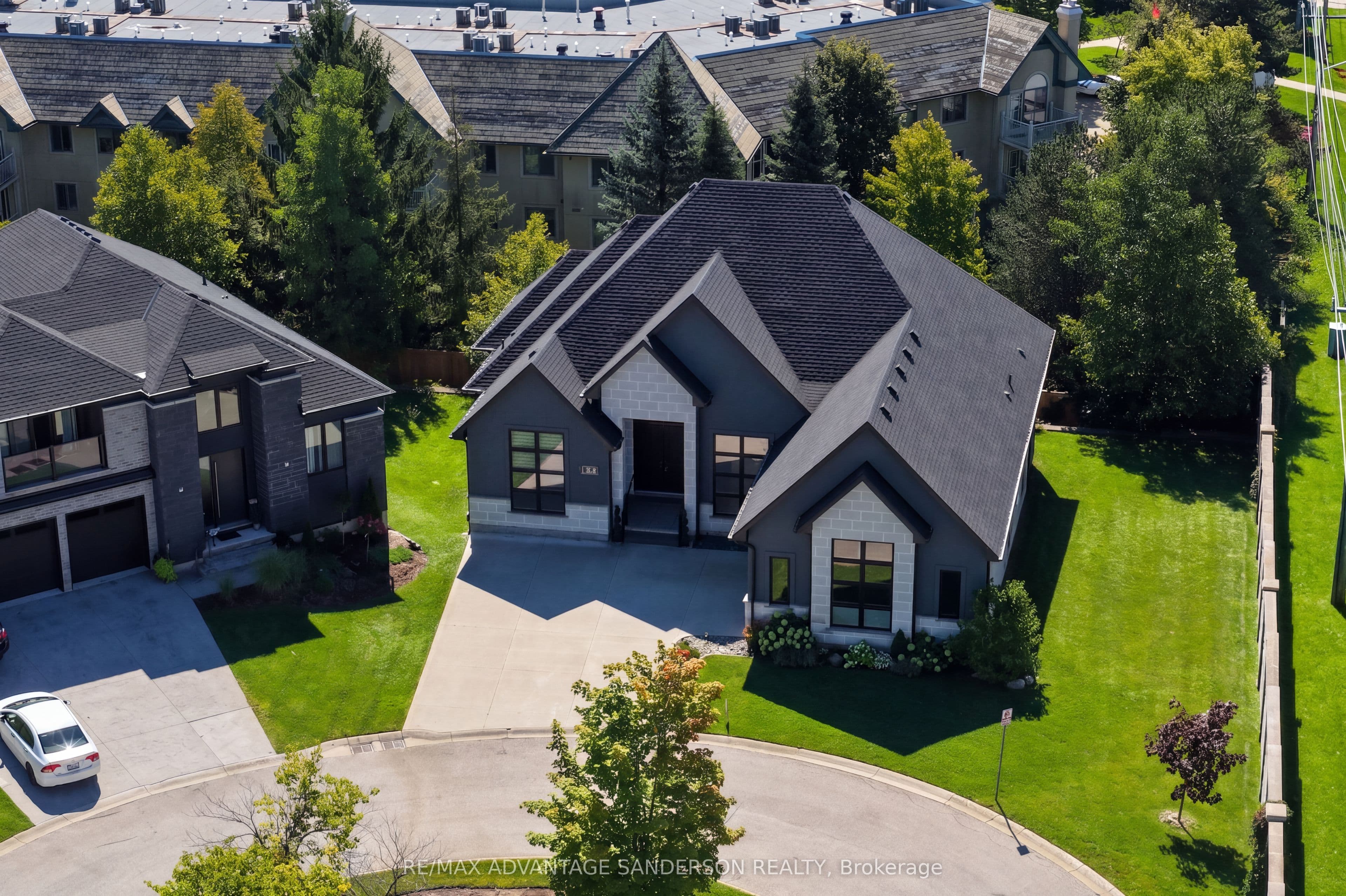 106 Woodholme Close, London North, ON N6G 0H2