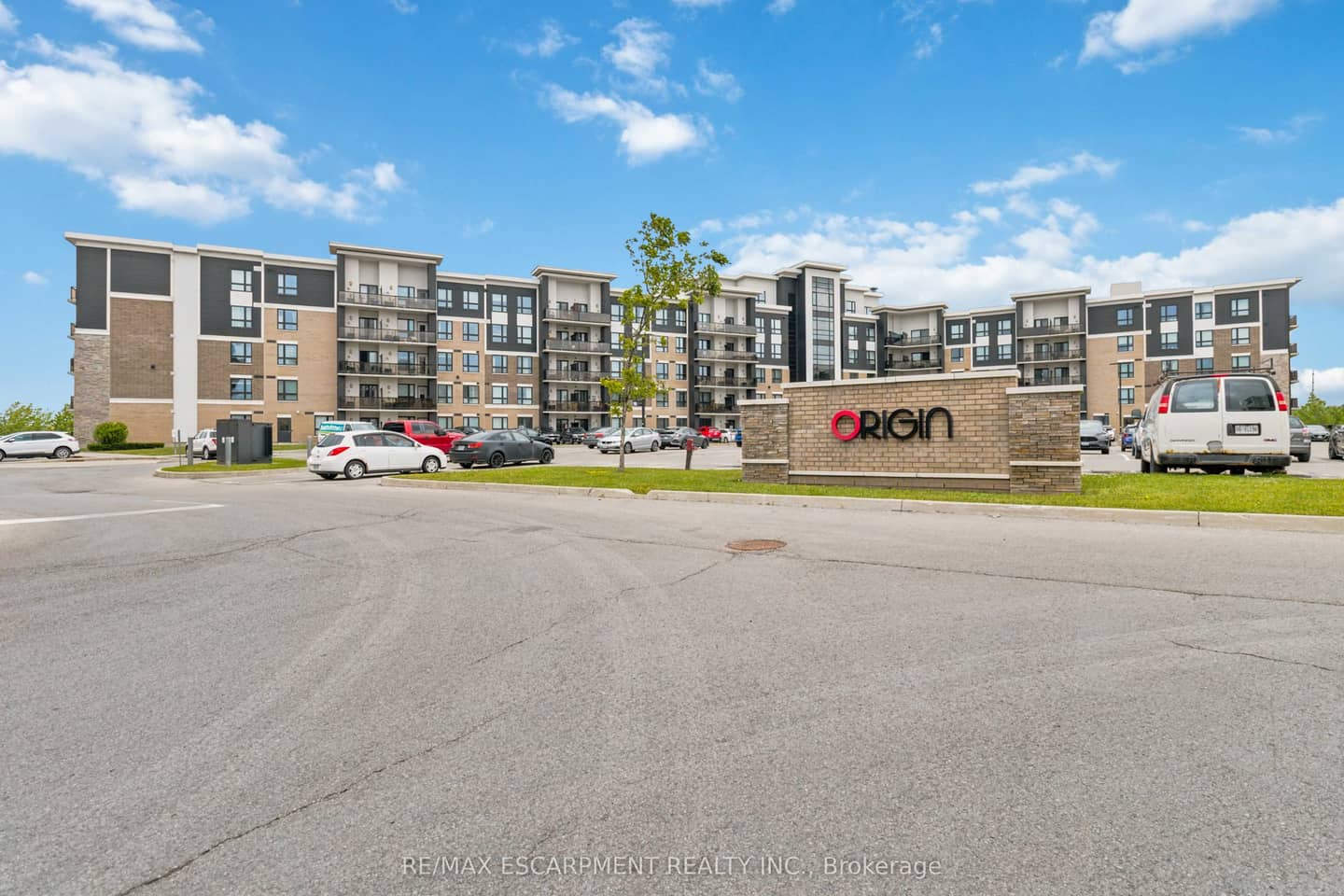 630 Sauve Street 113, Milton, ON L9T 9A6