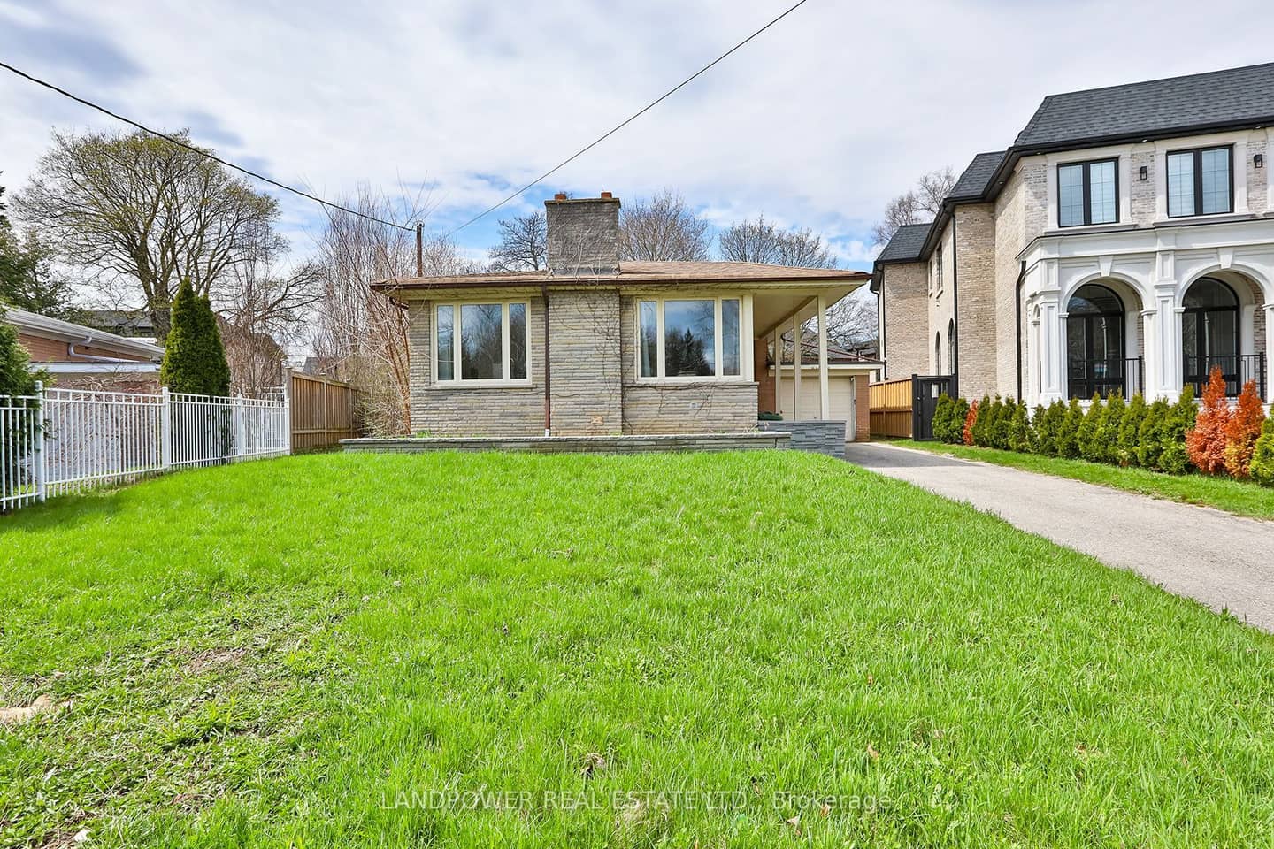 66 Claywood Road, Toronto, ON M2N 2R2