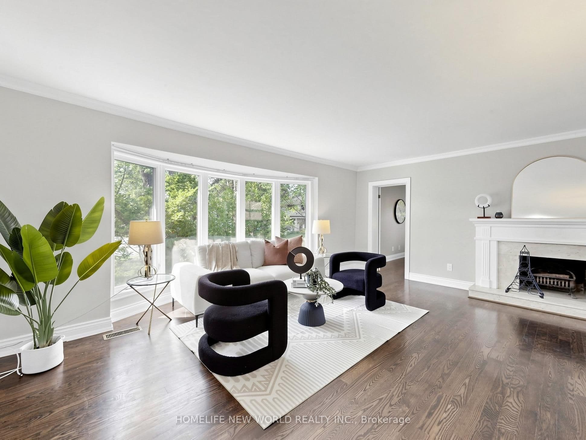 5 Alderdale Court, Toronto, ON M3B 2H8