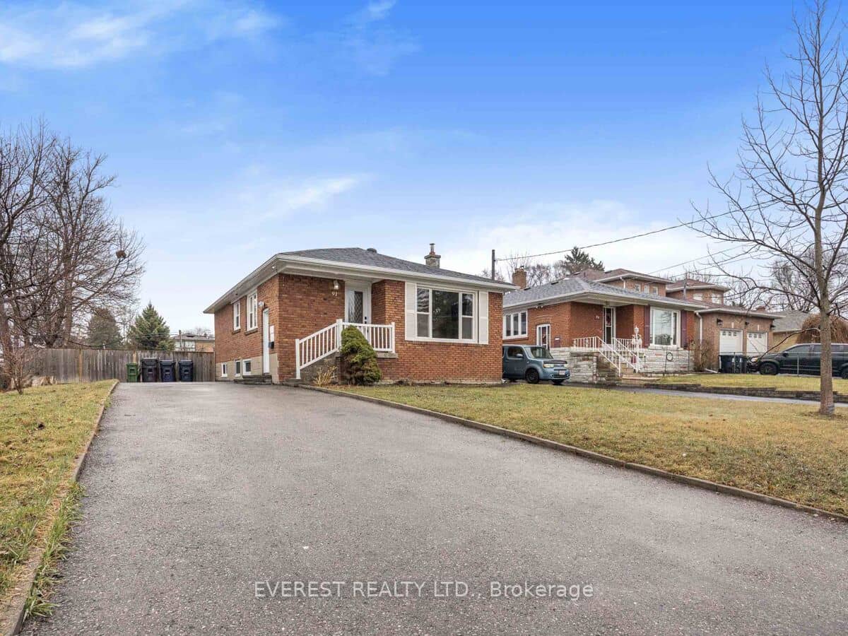 91 Hart Avenue, Toronto, ON M1K 3H3