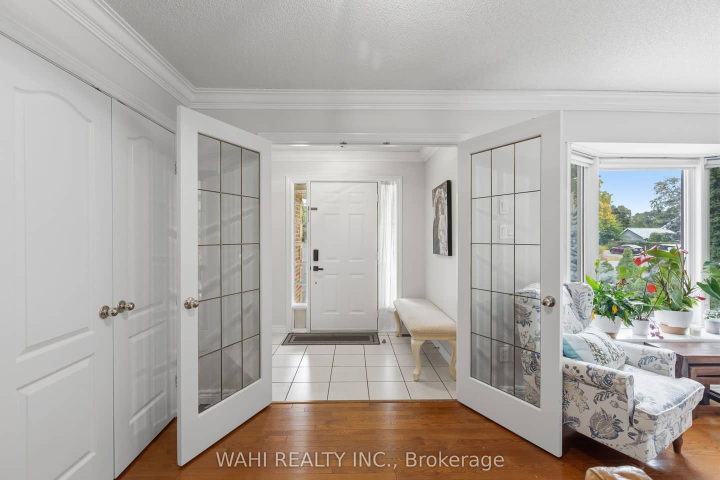 982 Glen View Avenue, Burlington, ON L7T 3Y6