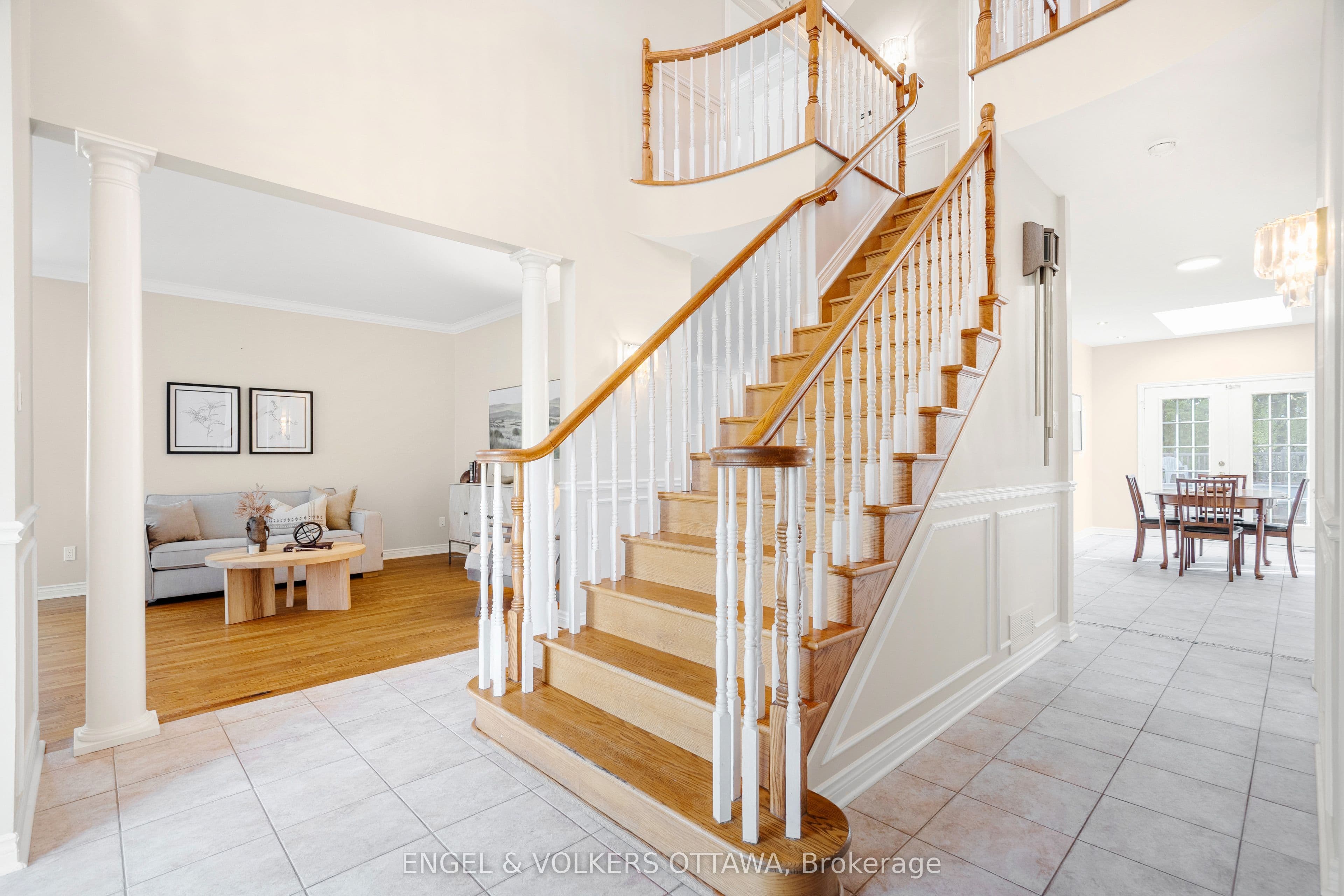 5 Cassone Court, Tanglewood - Grenfell Glen - Pineglen, ON K2G 5V6
