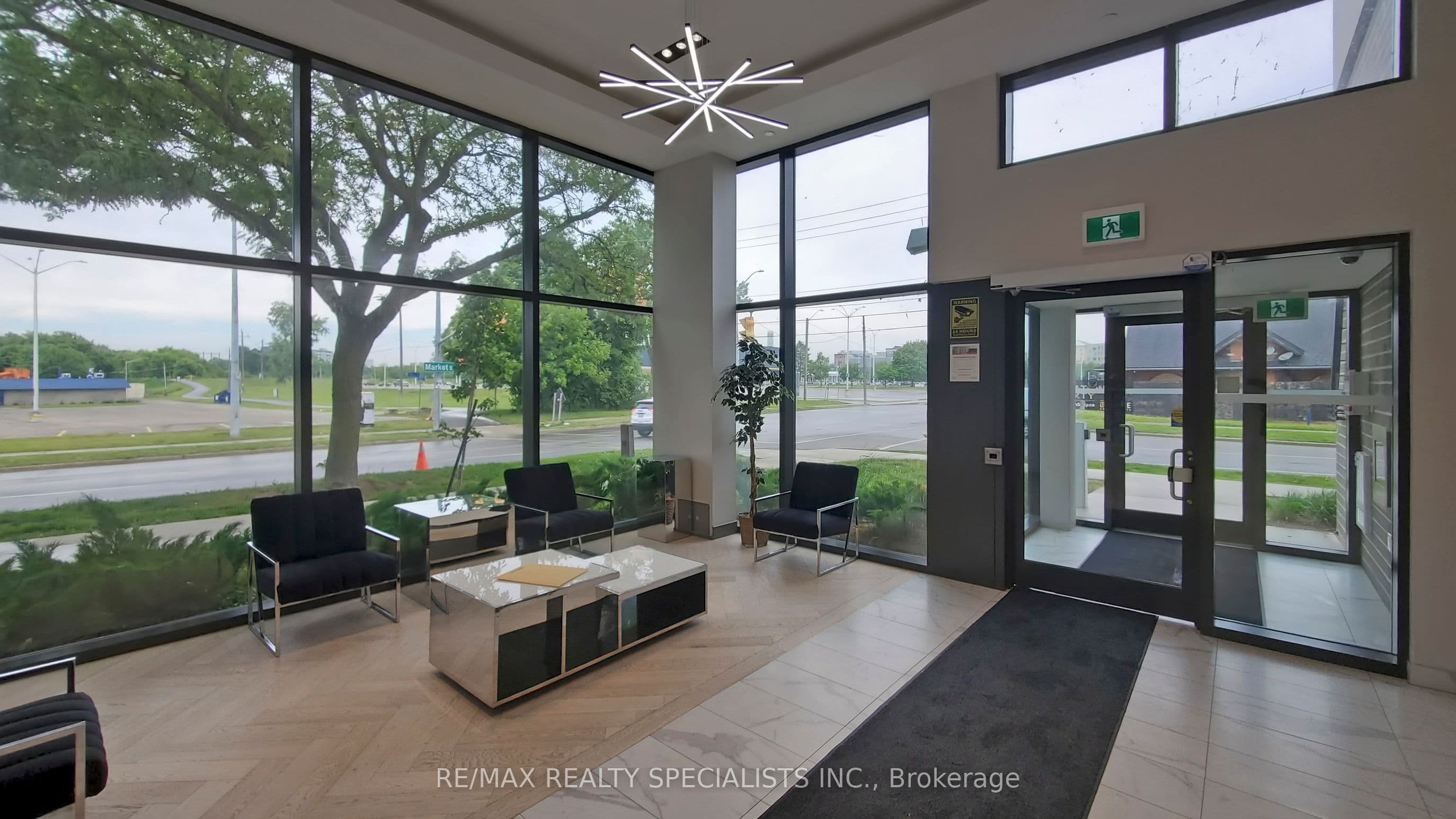 7 ERIE Avenue 809, Brantford, ON N3S 2E7