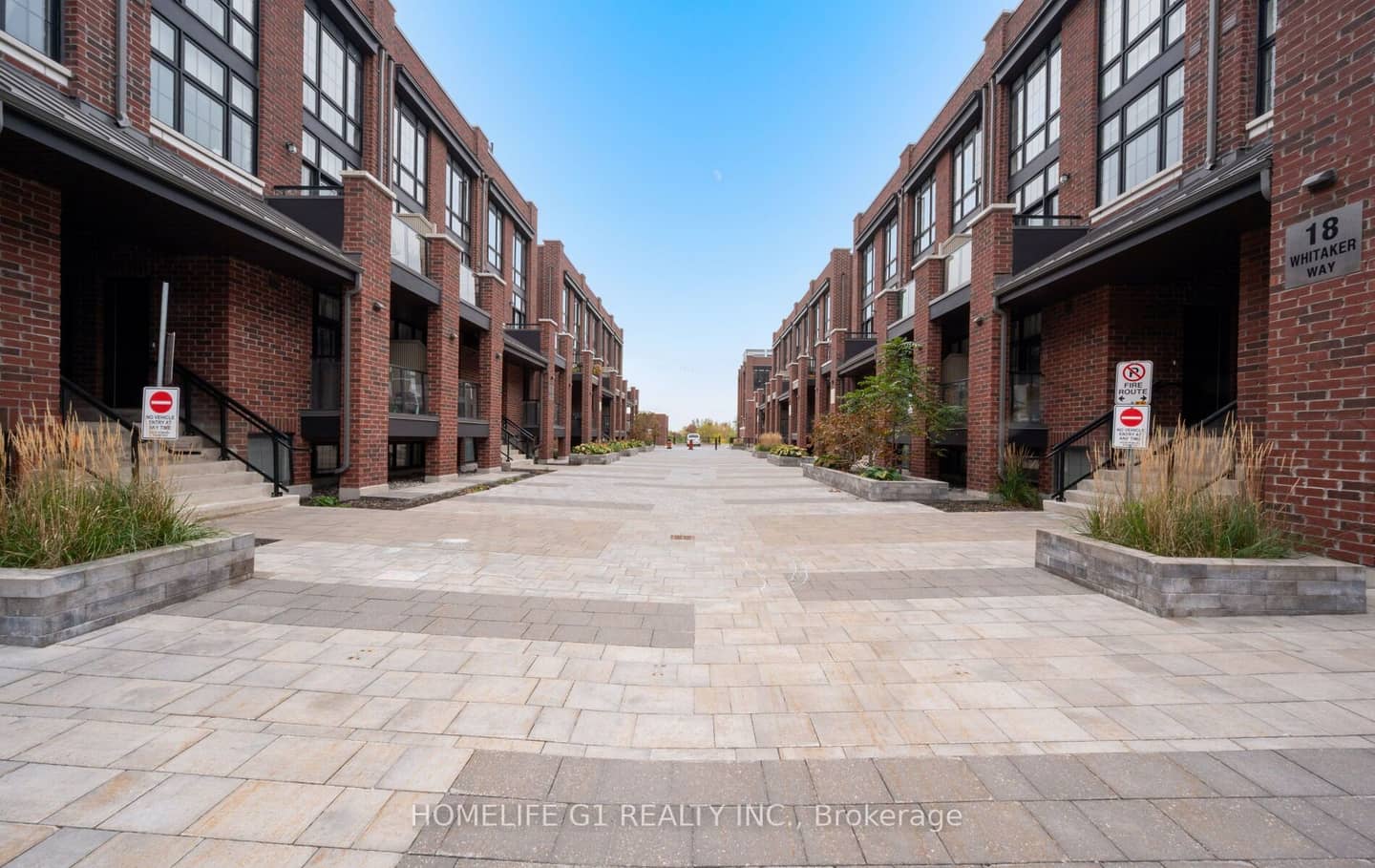 1 Whitaker Way, Whitchurch-Stouffville, ON L4A 0W5