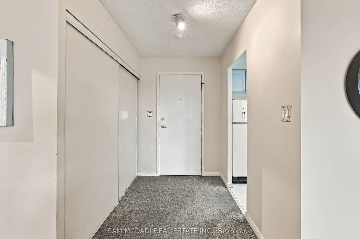 135 Hillcrest Avenue 510, Mississauga, ON L5B 4B1