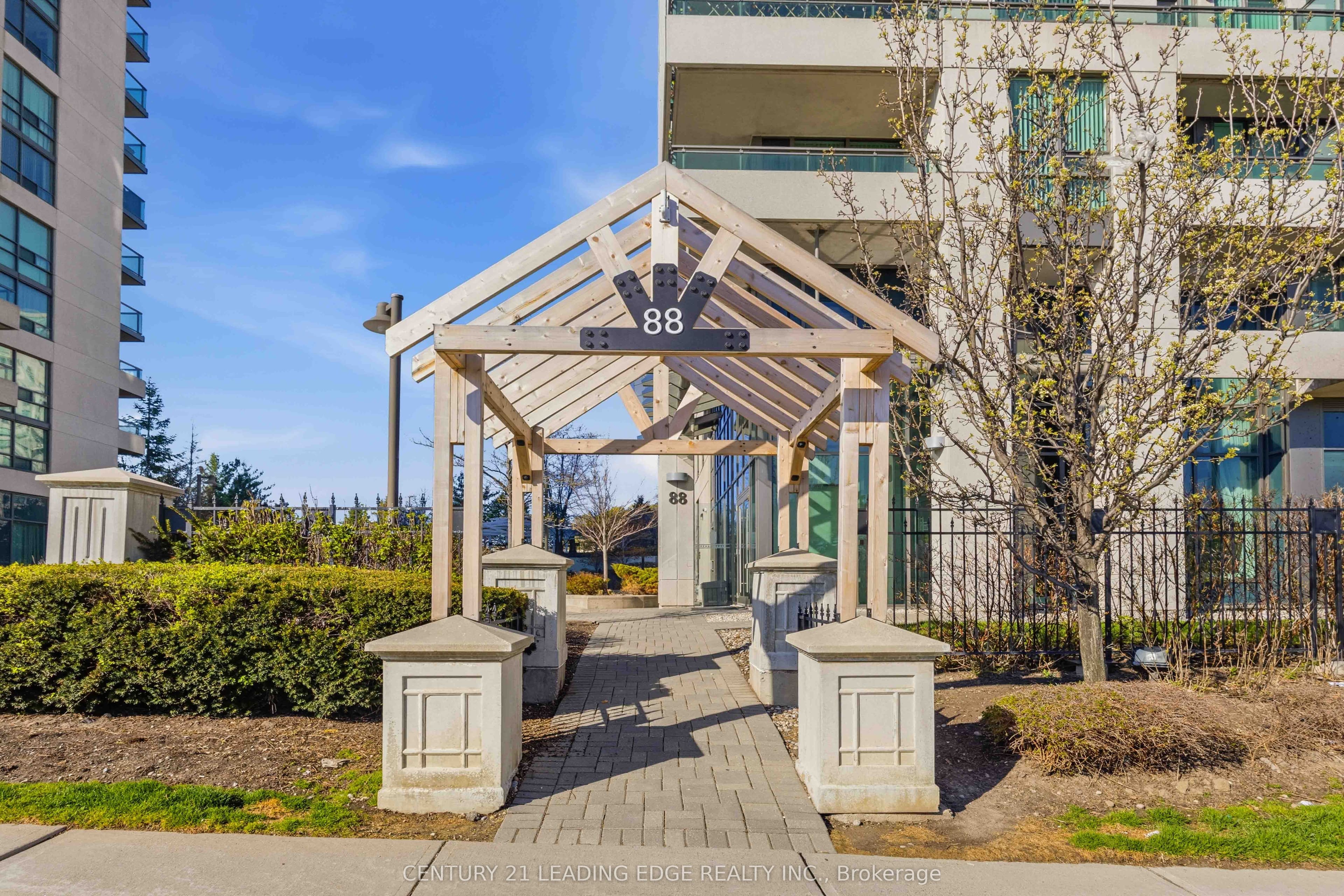 88 Grangeway Avenue 1109, Toronto, ON M1H 0A2