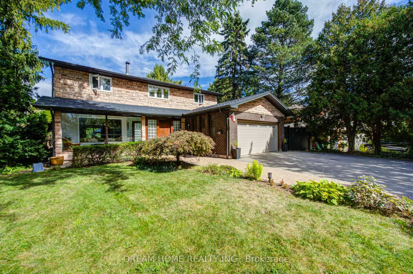 2263 Taylor's Orchard, Mississauga, ON L5B 2T1