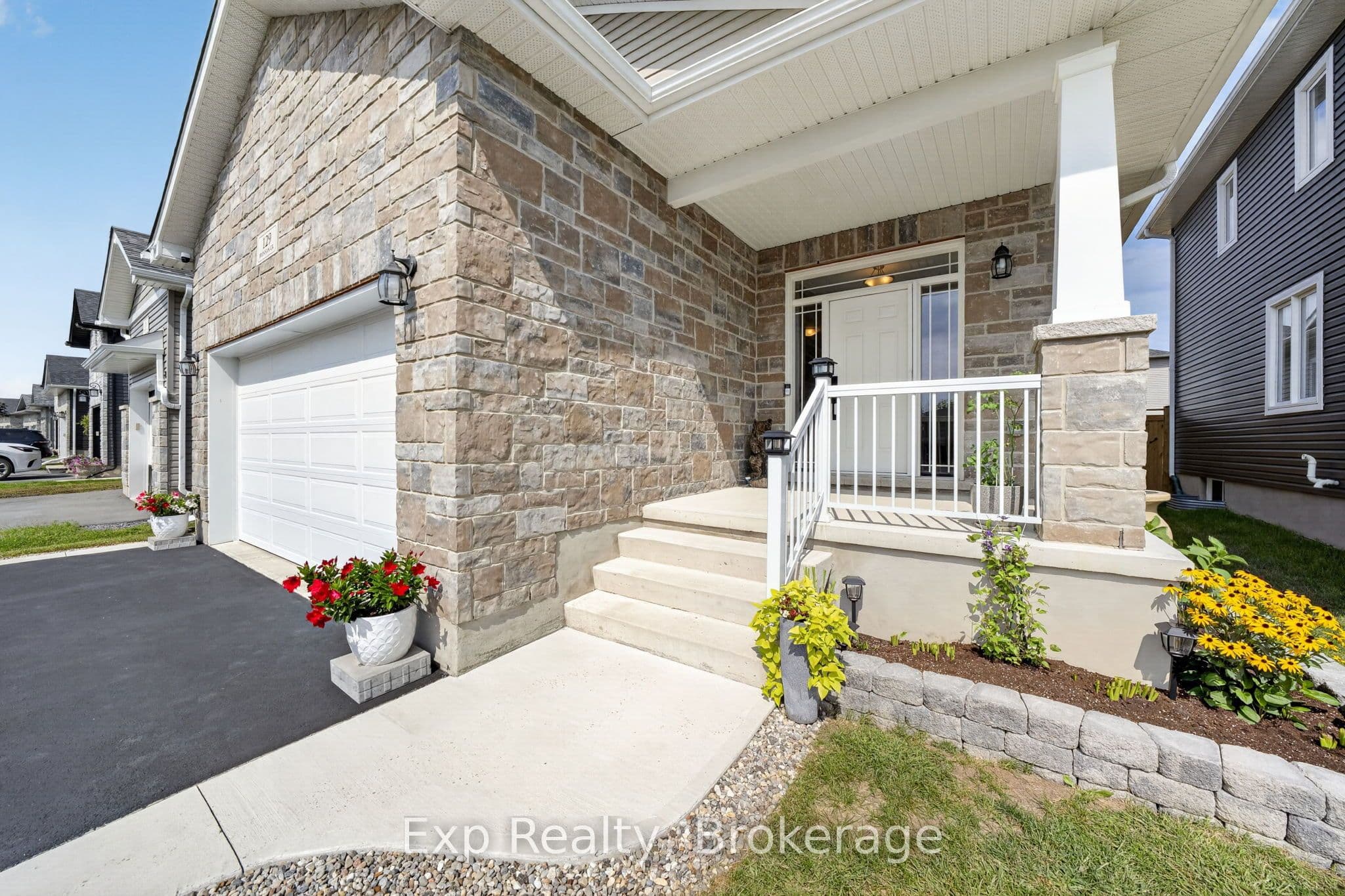 129 Brennan Crescent, Loyalist, ON K0H 2H0