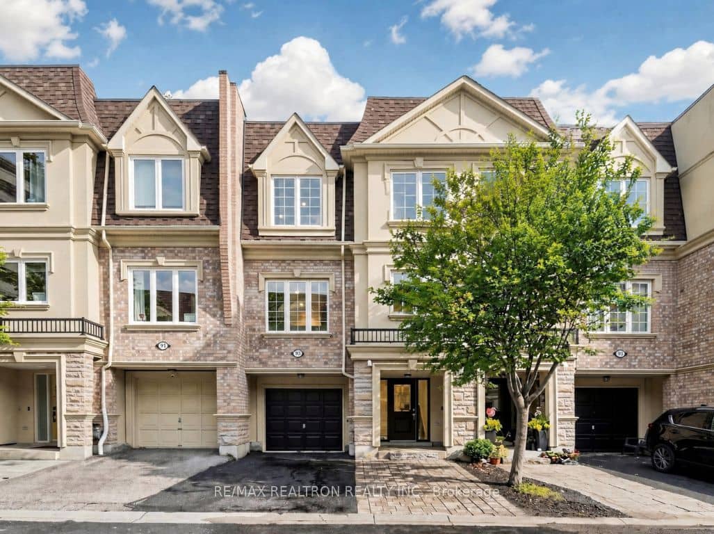 1250 St. Martins Drive 92, Pickering, ON L1W 0A2