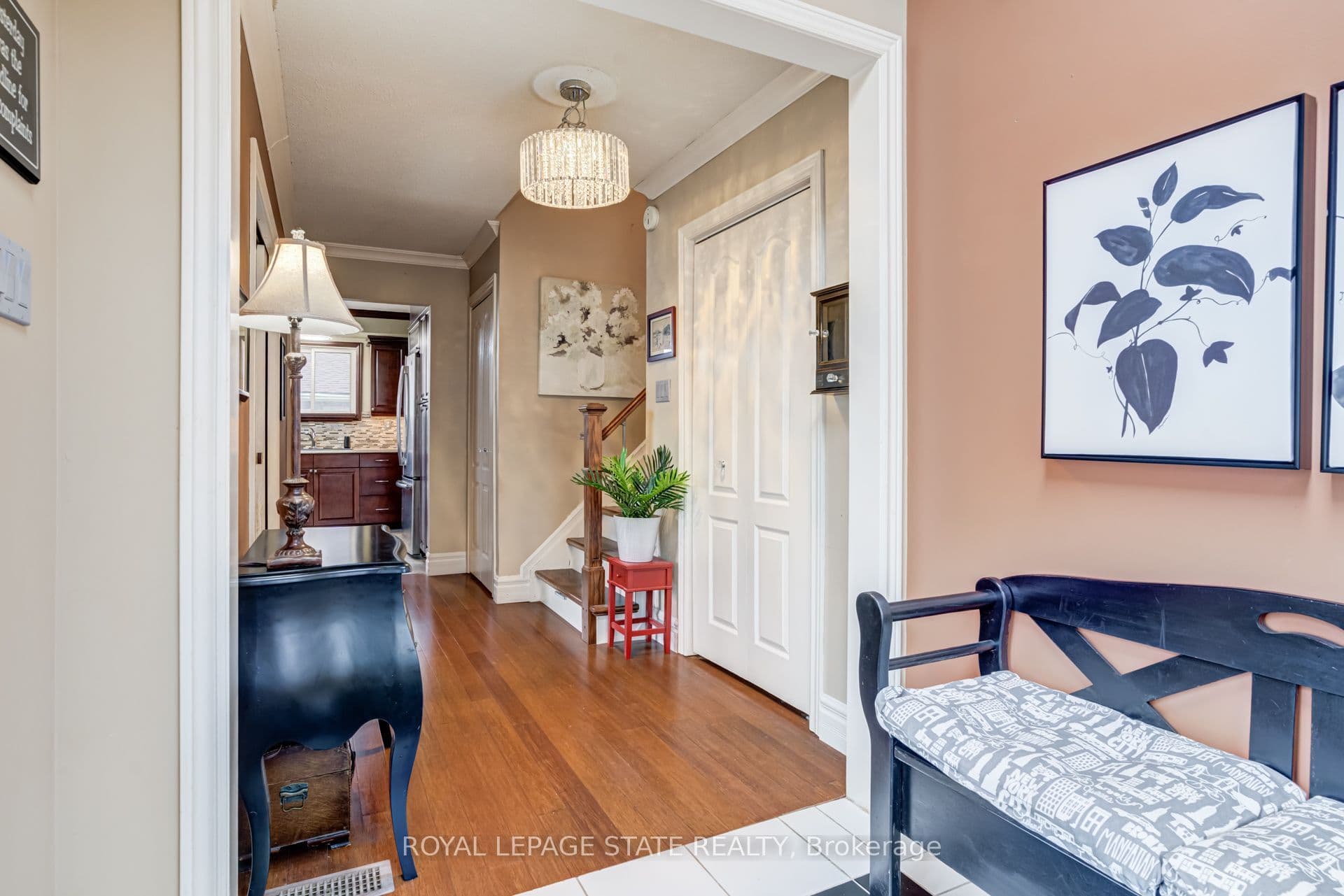 106 Appleford Road, Hamilton, ON L9C 6B8