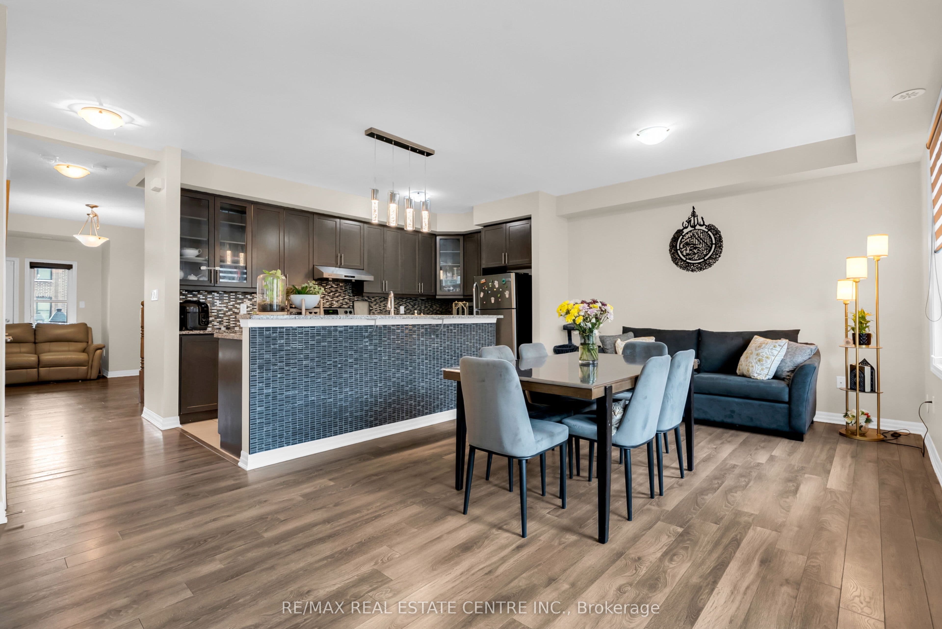 3063 GEORGE SAVAGE Avenue, Oakville, ON L6M 0Y9