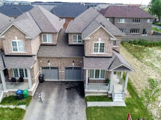 15 Grove End Way, Brampton, ON L6R 4A2