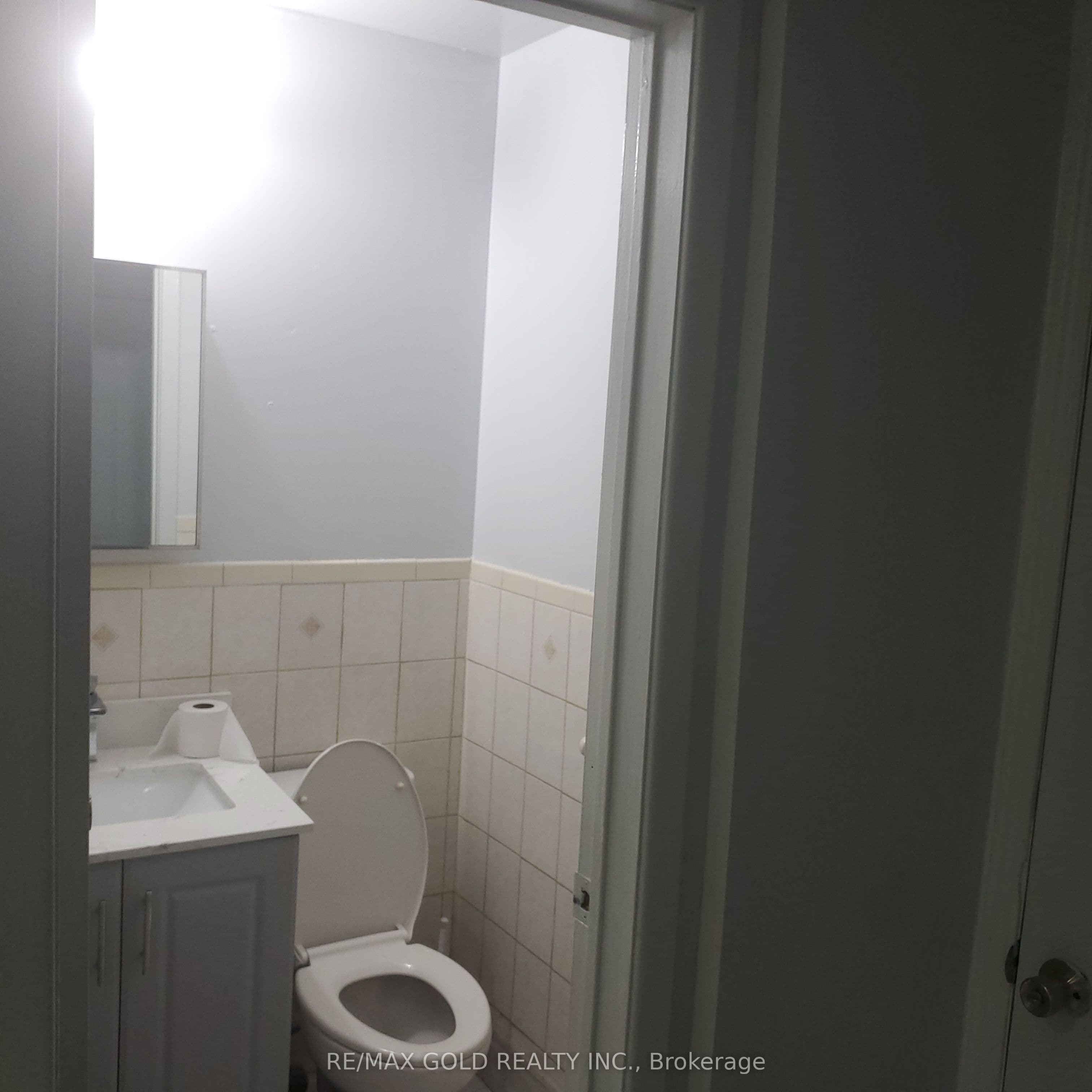 7 Auld Croft Road, Toronto, ON M9W 6E3
