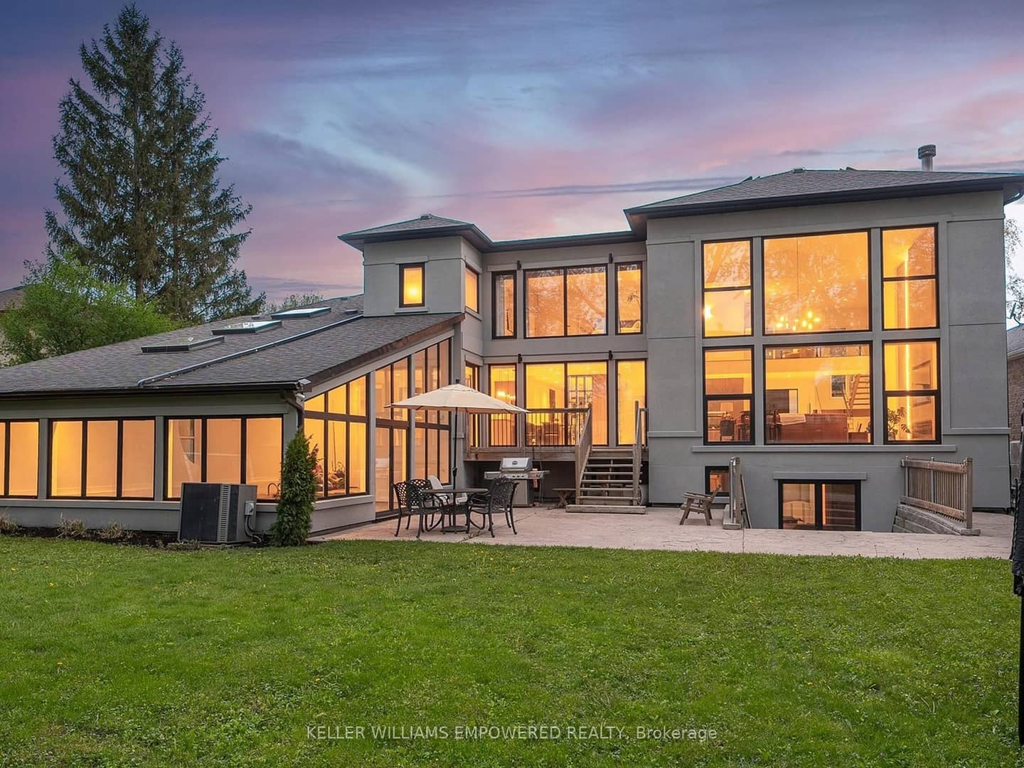 49 Fergus Avenue, Richmond Hill, ON L4E 3C2