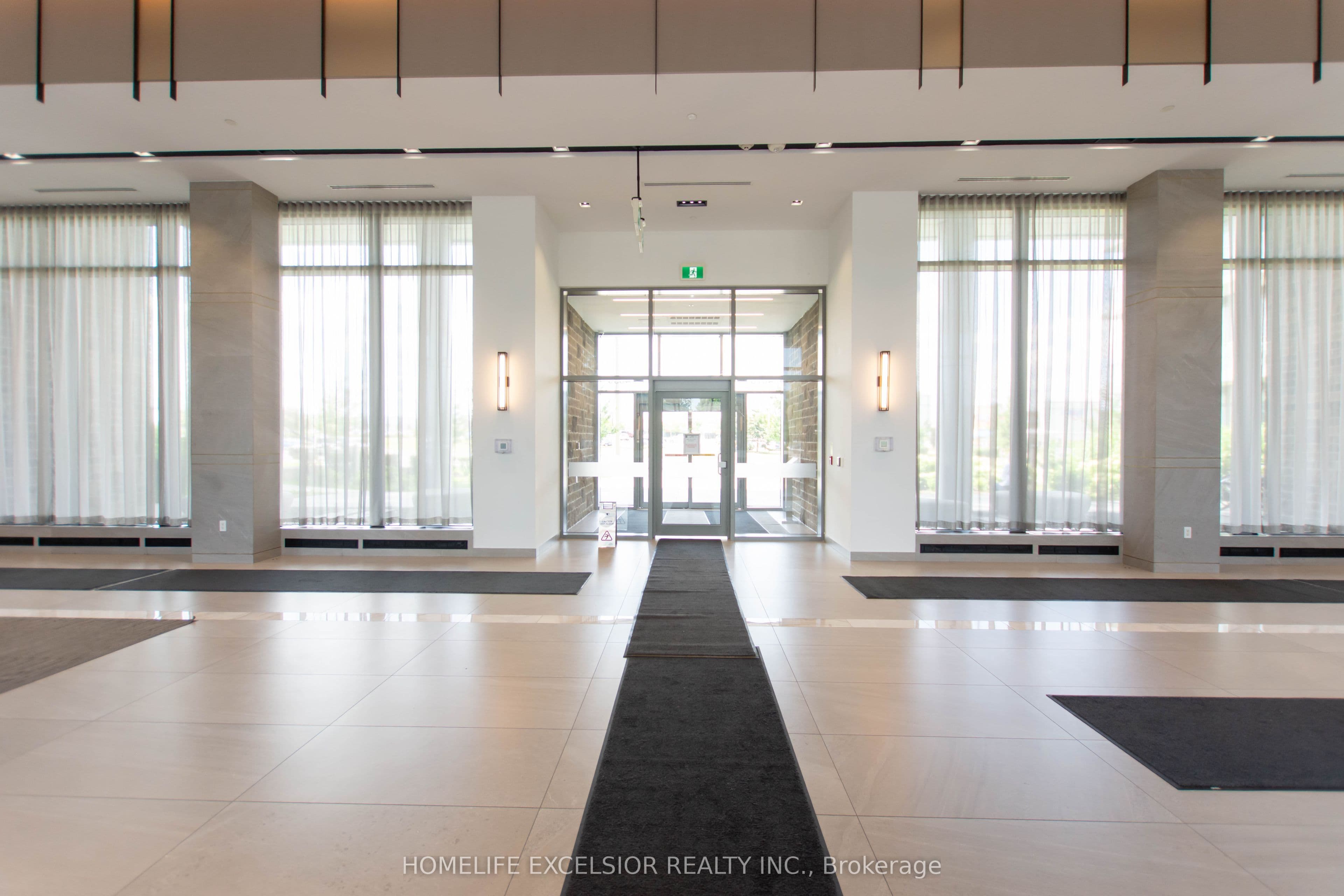 4675 Metcalfe Avenue 804, Mississauga, ON L5M 0Z8