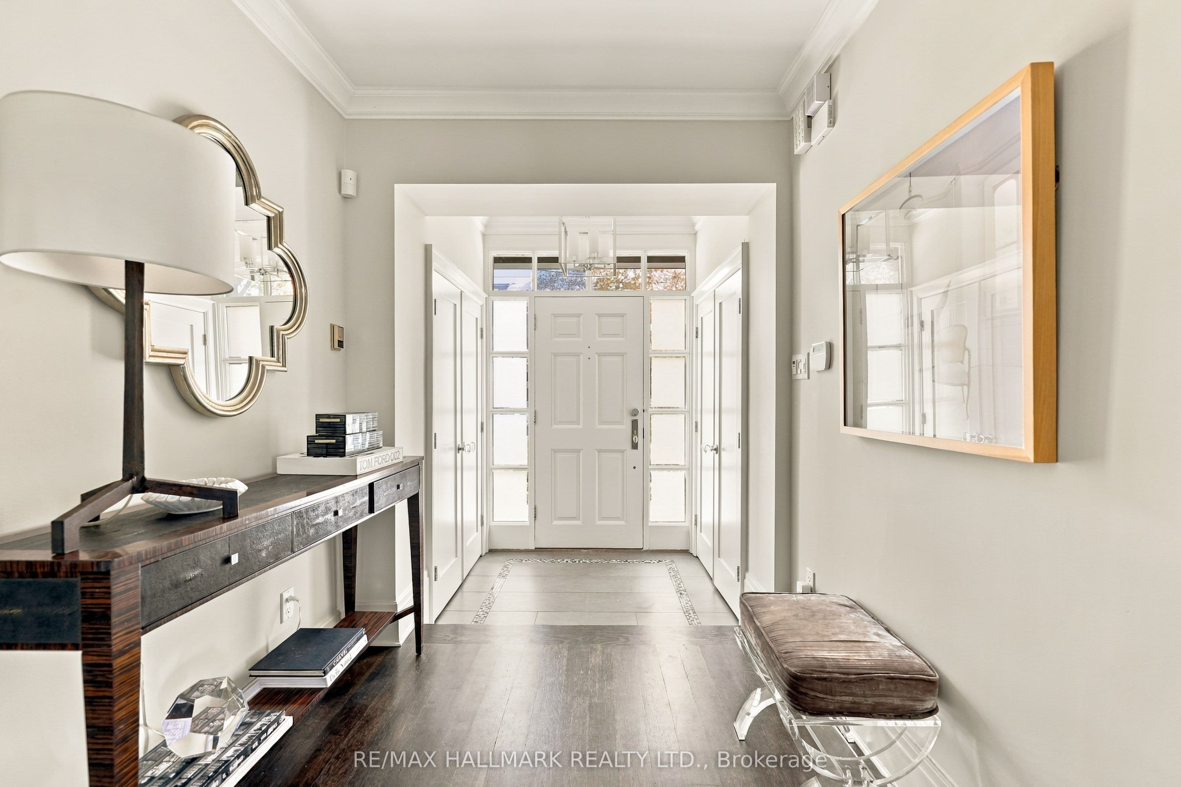 150 Glen Cedar Road, Toronto, ON M6C 3G5