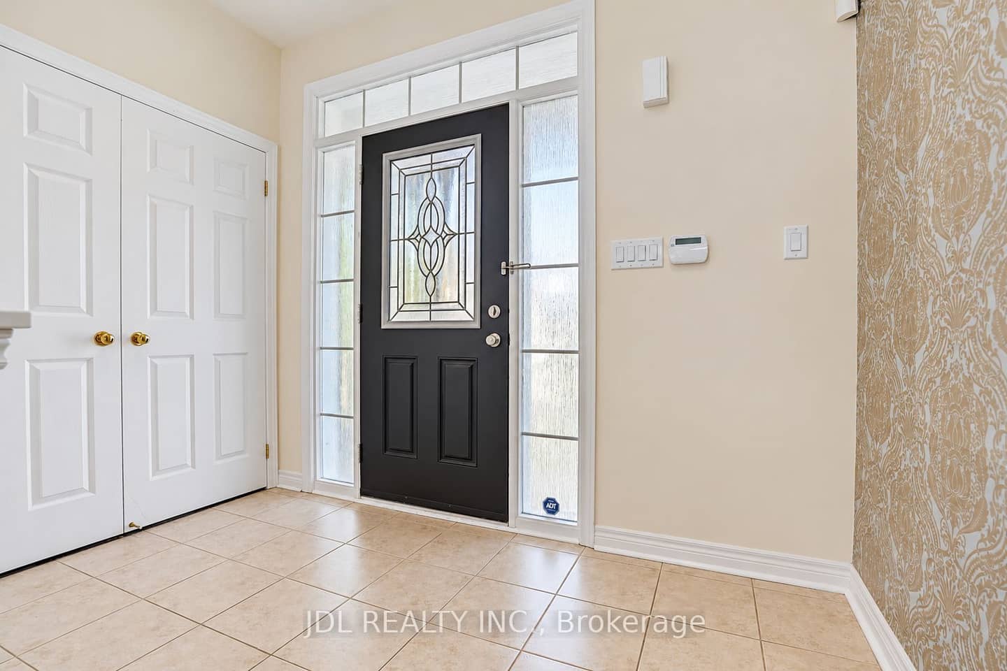 11 Herbert Wales Crescent, Markham, ON L6C 0G1