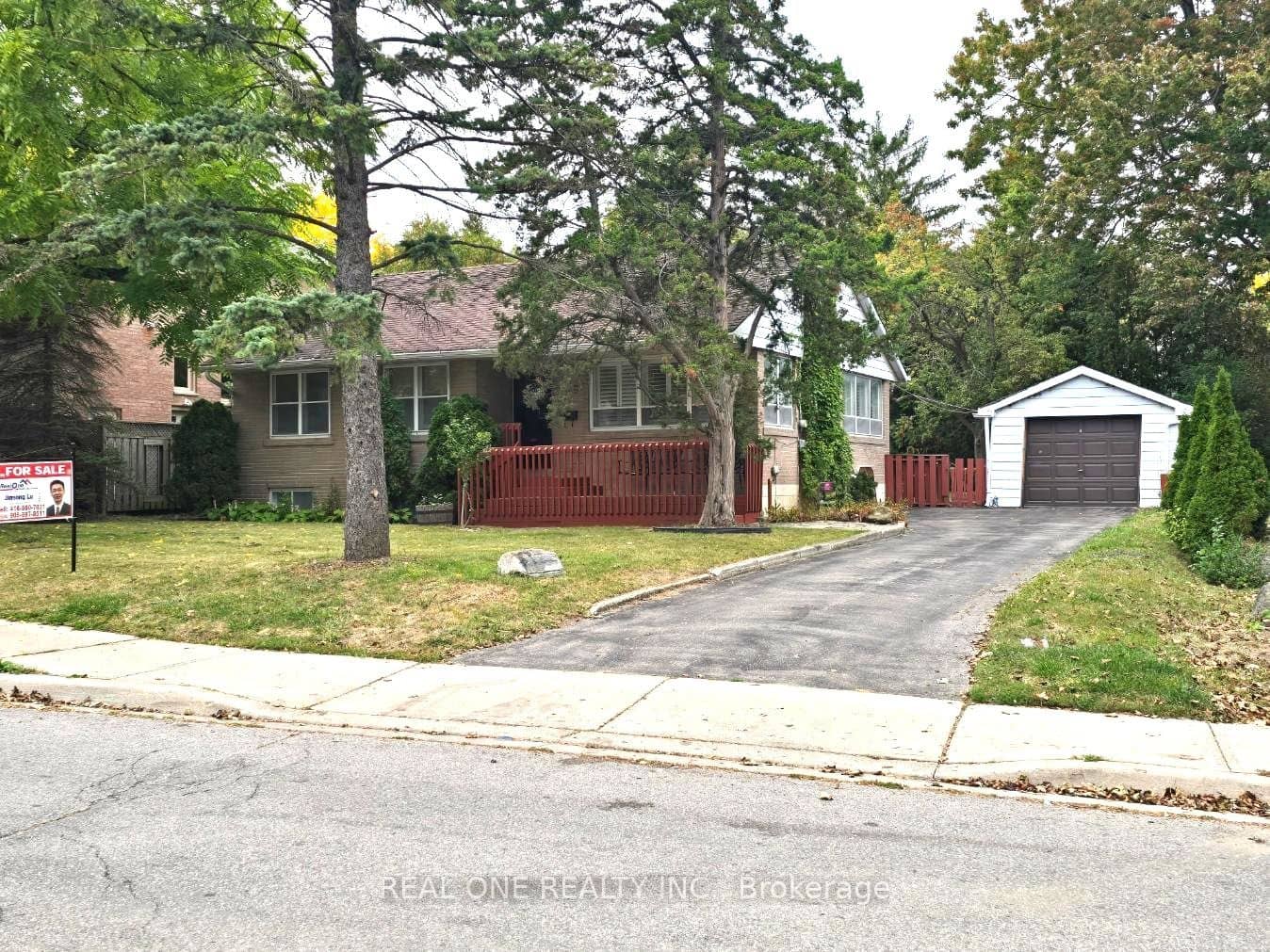 389 Kerrybrook Drive, Richmond Hill, ON L4C 3R4
