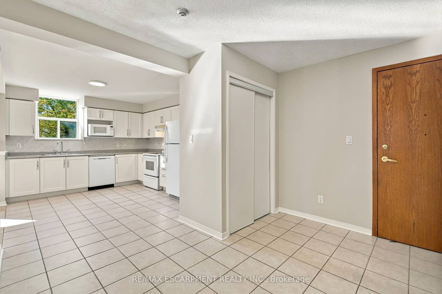 7373 Martingrove Road 223, Vaughan, ON L4L 9K1
