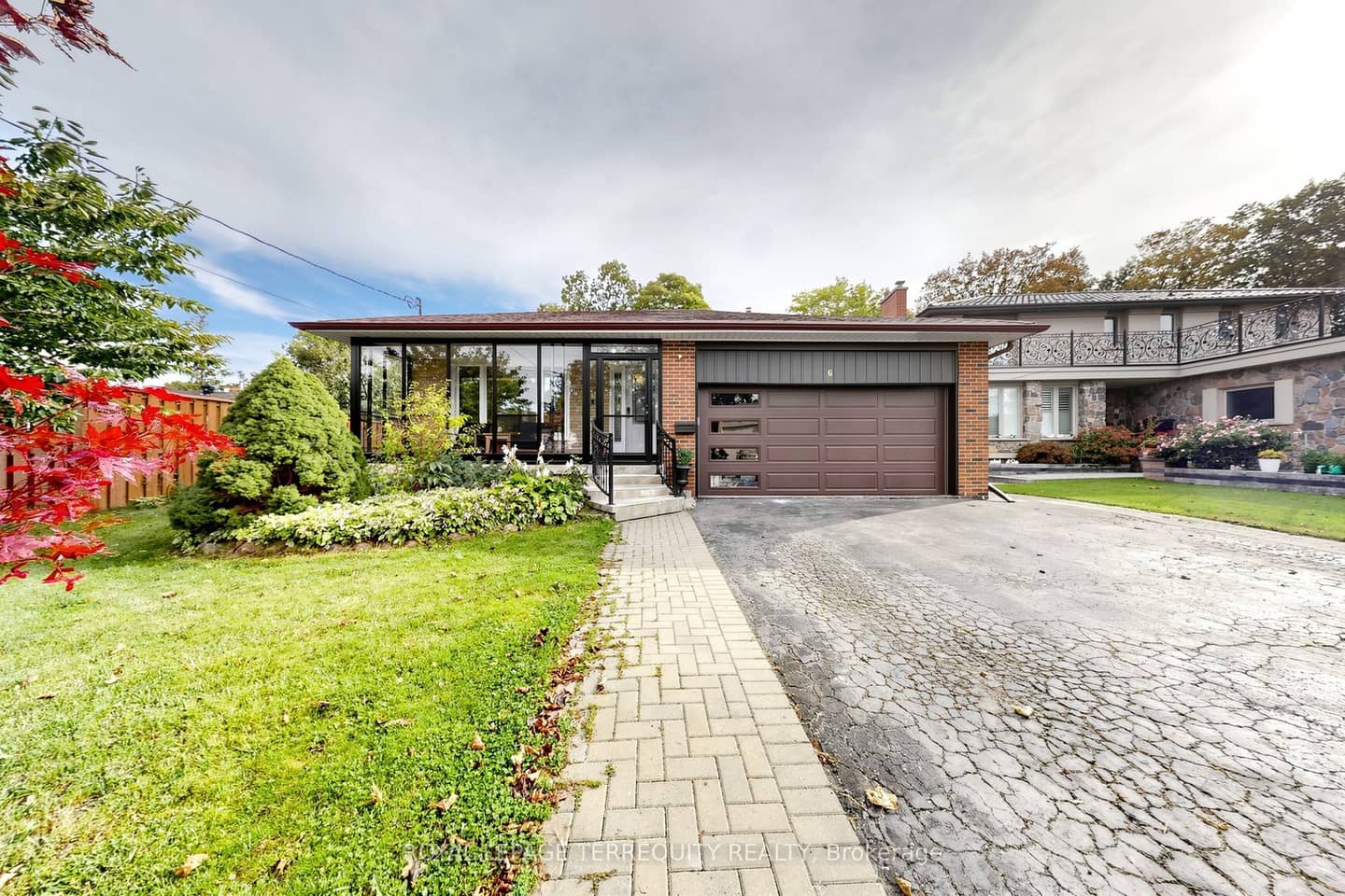 6 Fulwell Crescent, Toronto, ON M3J 1Y3
