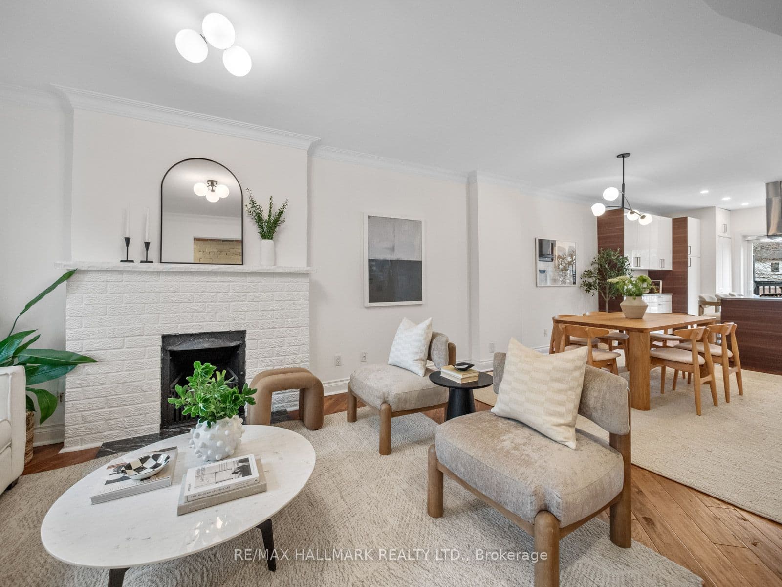179 Riverdale Avenue, Toronto, ON M4K 1C4