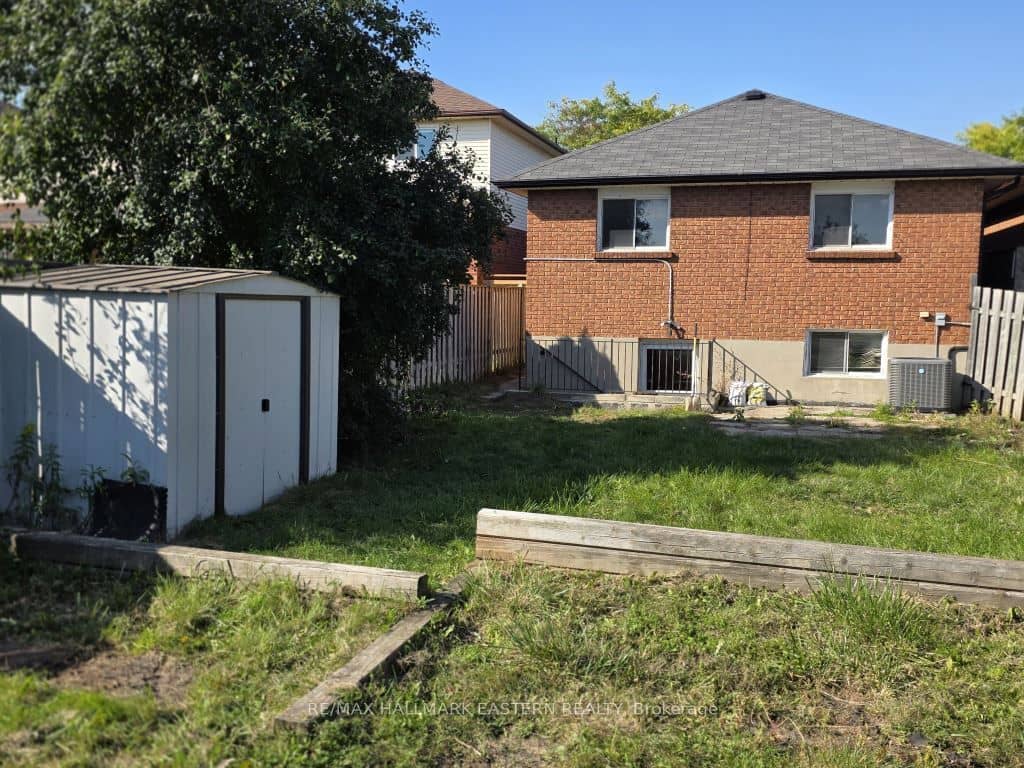 7 Turnberry Crescent, Clarington, ON L1E 1A7