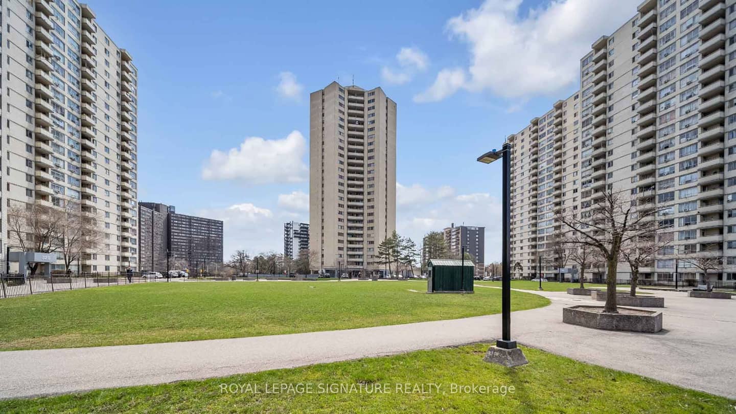 330 Dixon Road 408, Toronto, ON M9R 1S9