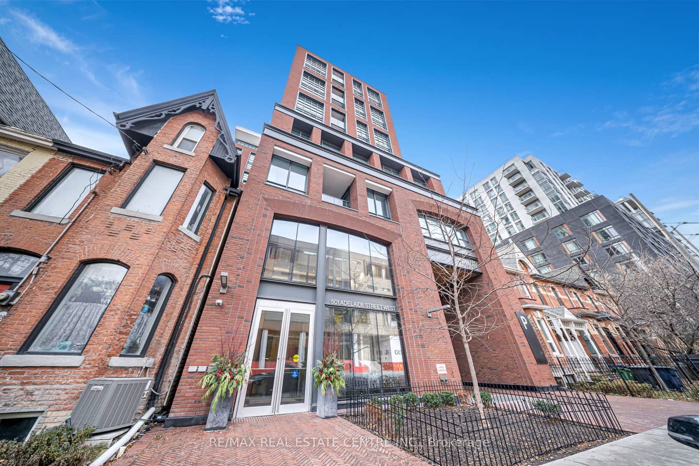 501 Adelaide Street W 306, Toronto, ON M5V 0R3