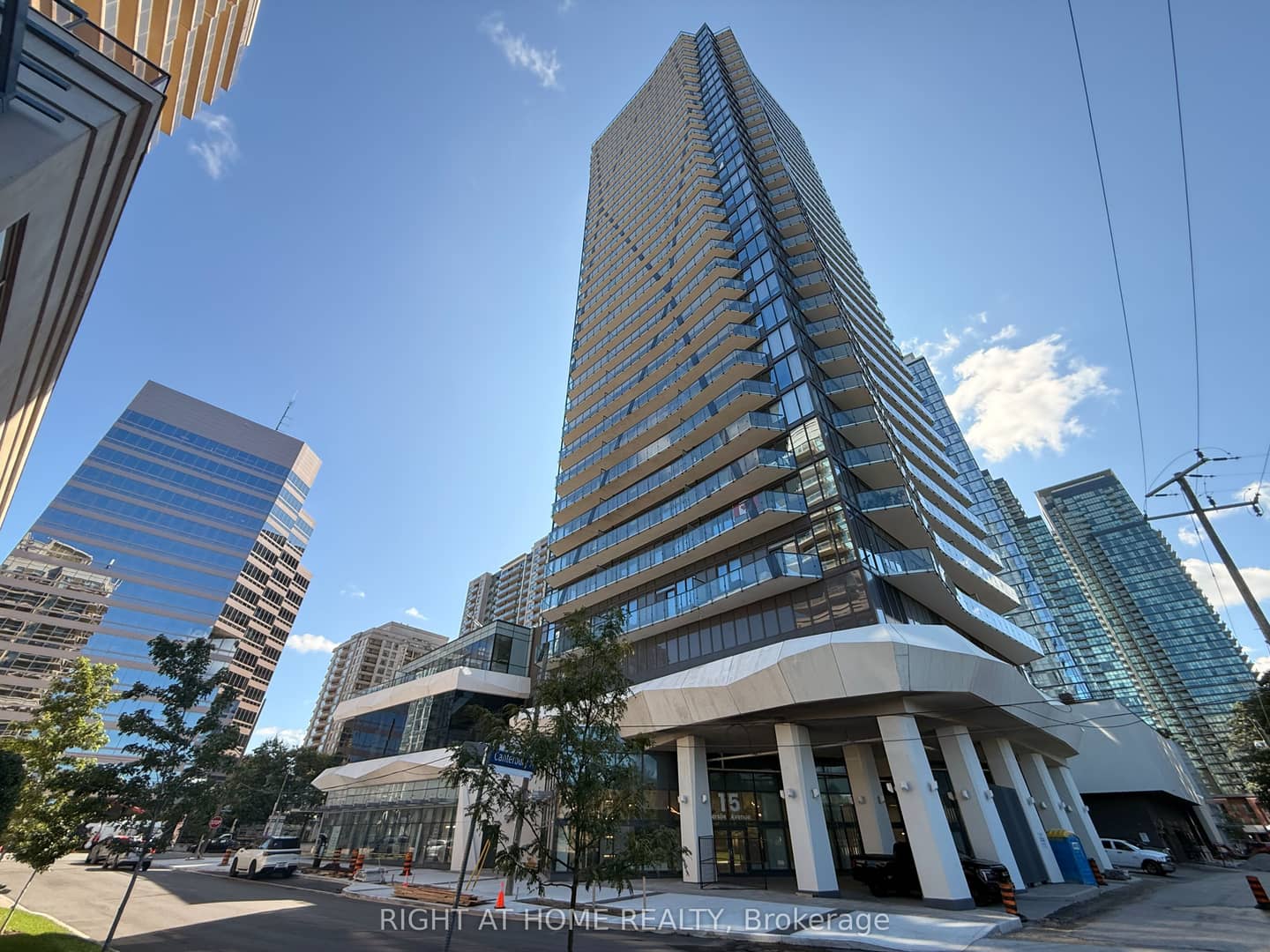15 Ellerslie Avenue 2202, Toronto, ON M2N 0L7
