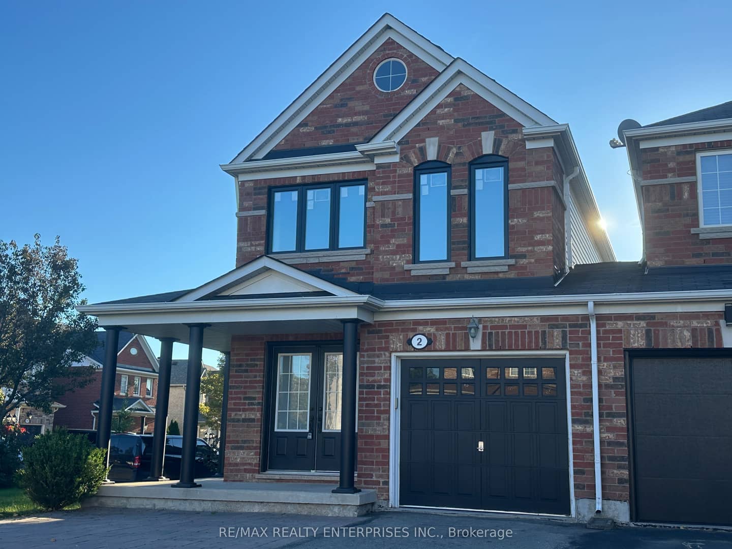 2 Summit Drive, Vaughan, ON L4H 0E8