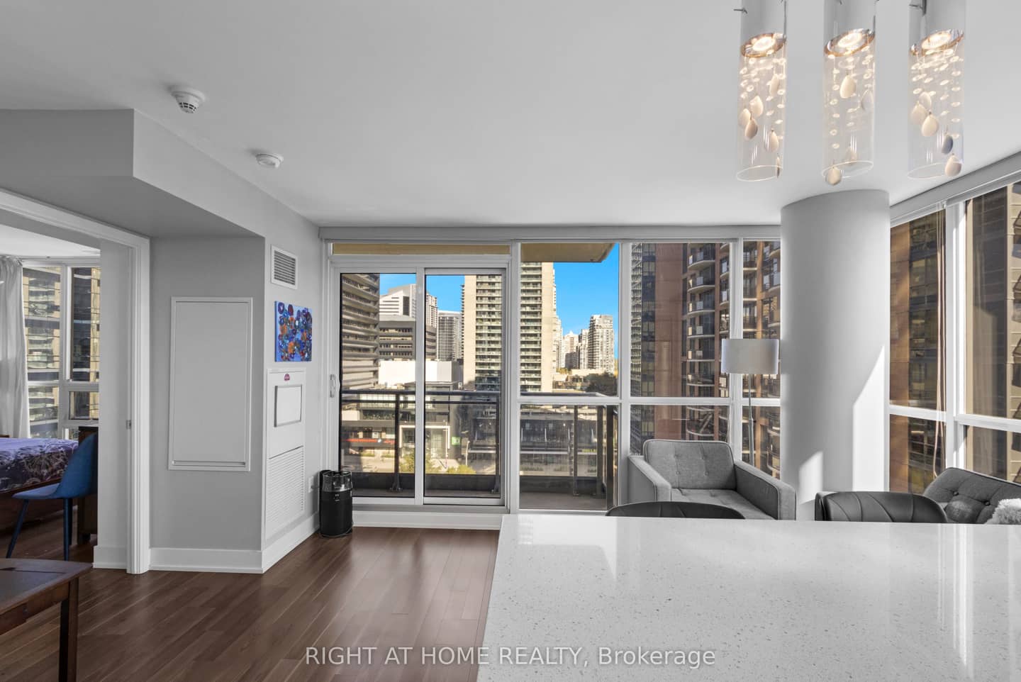 23 Sheppard Avenue E 904, Toronto, ON M2N 0C8