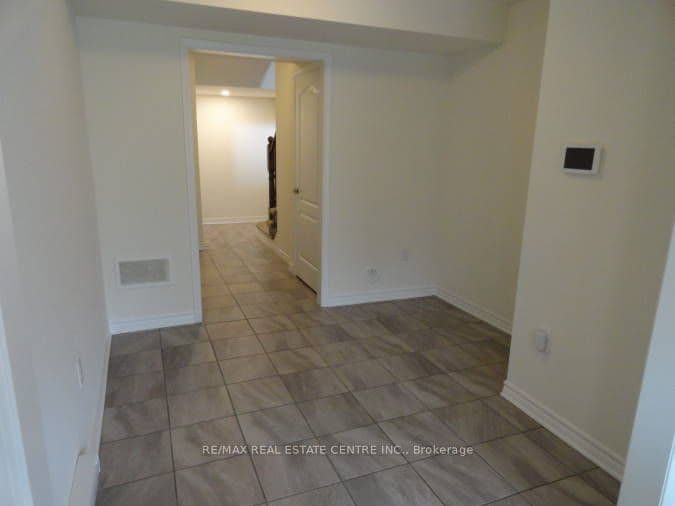 1084 Silk Street, Pickering, ON L1X 0E8