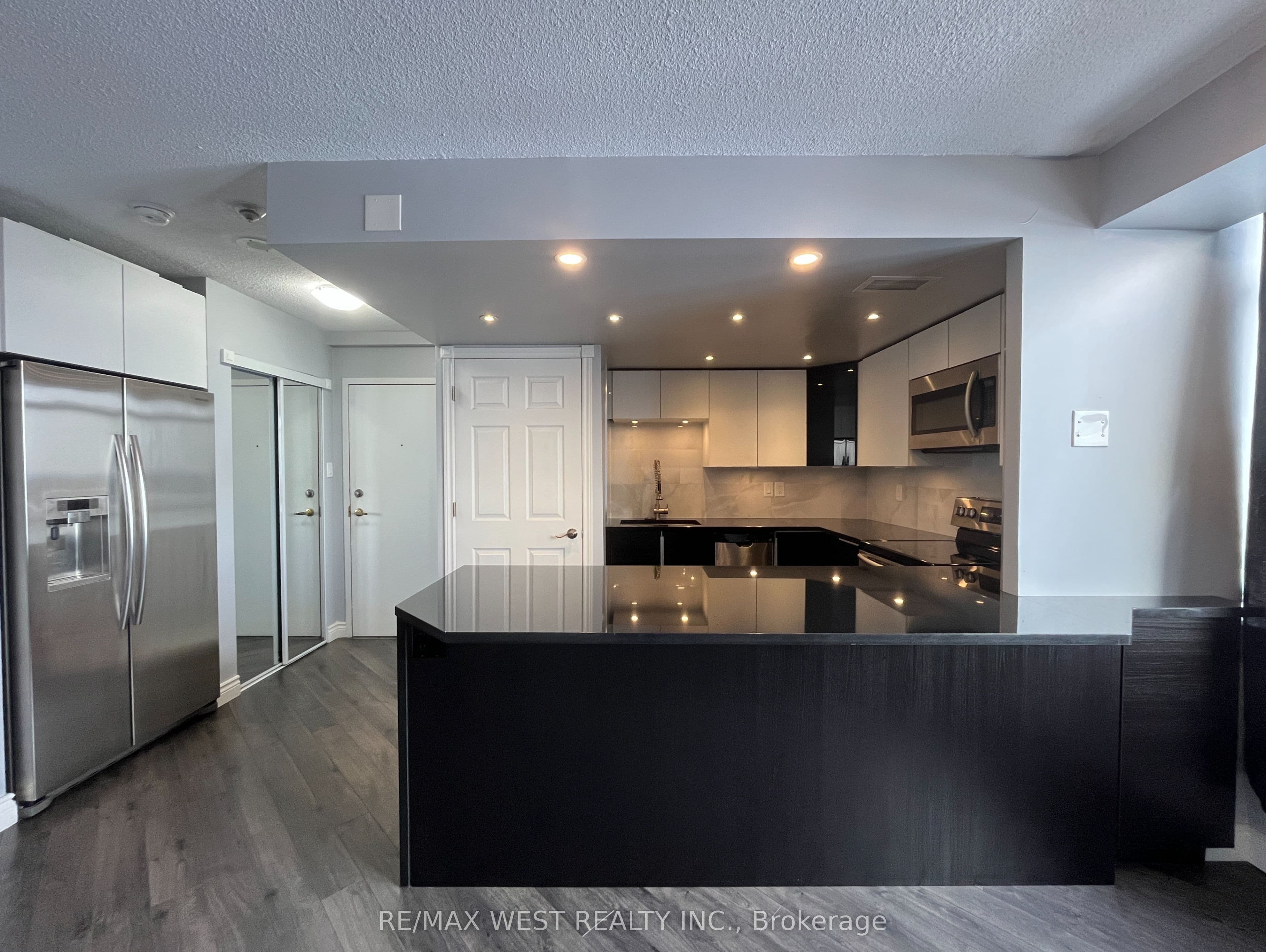 300 Webb Drive 1007, Mississauga, ON L5B 3W3