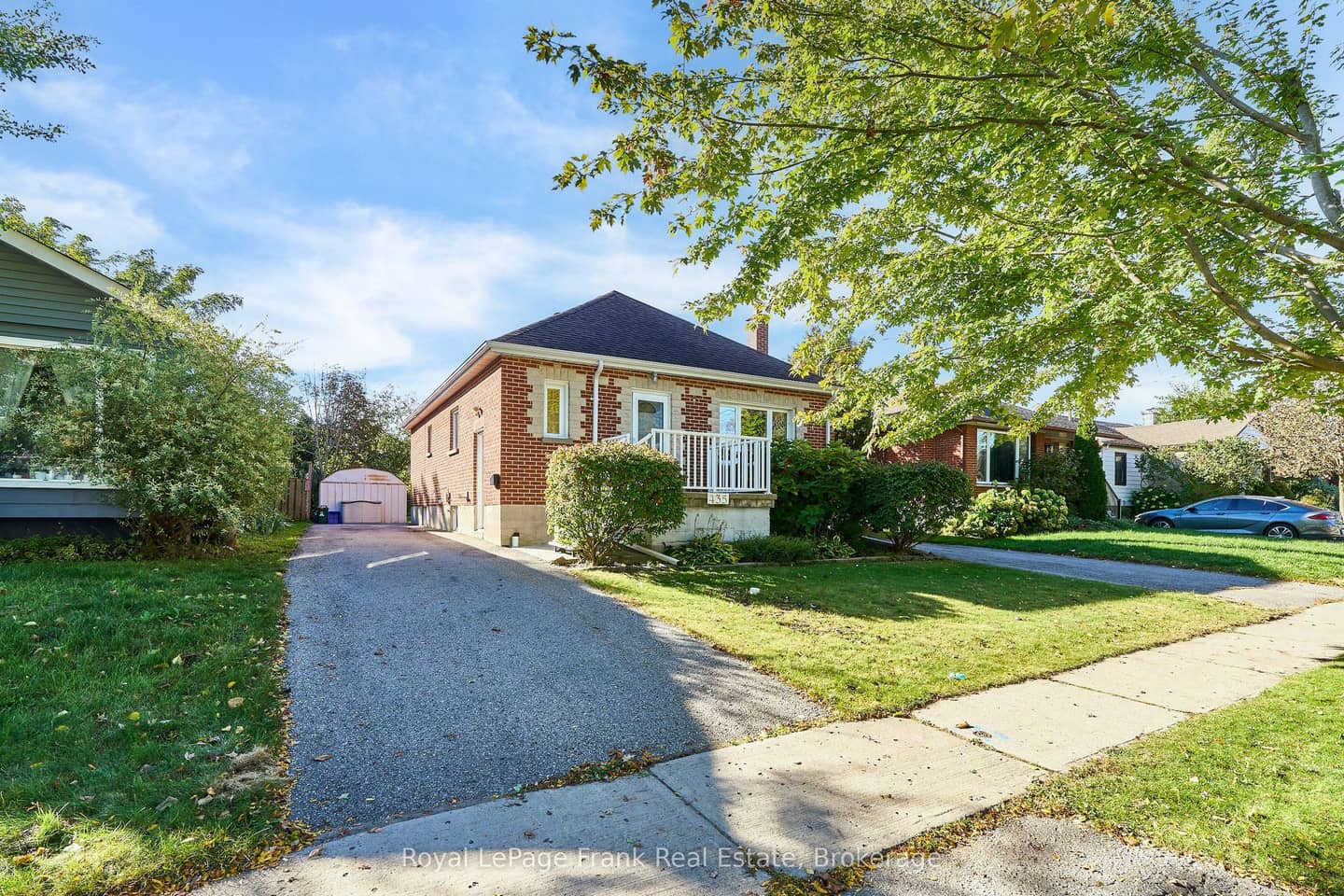 435 Woodcrest Avenue, Oshawa, ON L1J 2T5