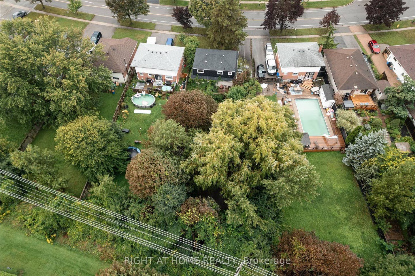 701 Central Park Boulevard N, Oshawa, ON L1G 6A8