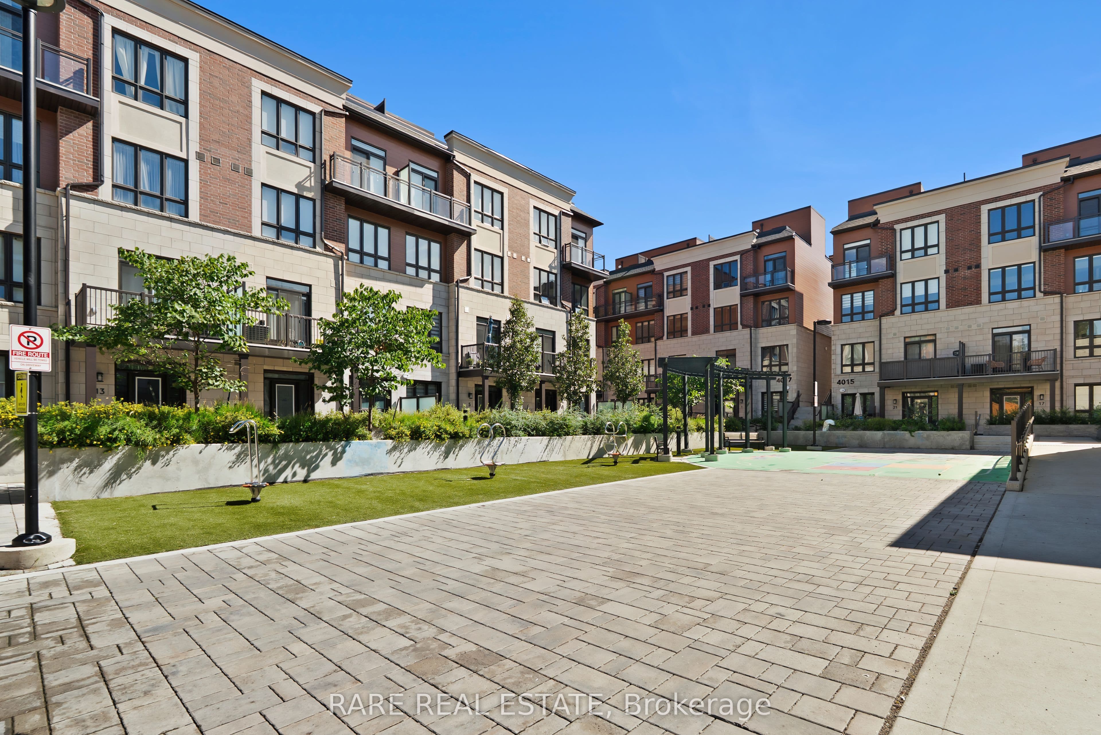 4045 Hickory Drive 15, Mississauga, ON L4W 0G6