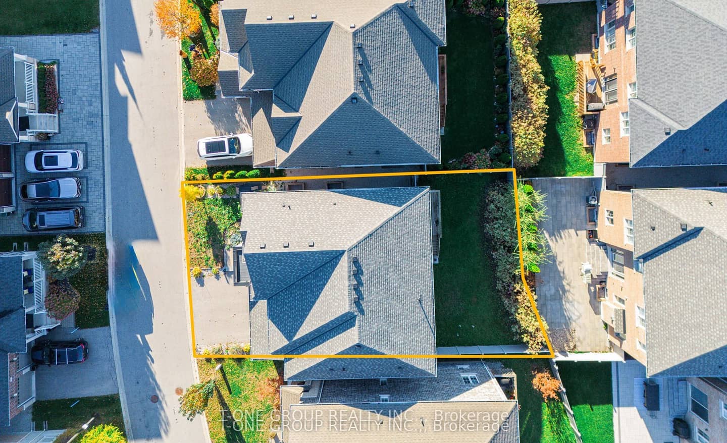 63 Ken Sinclair Crescent, Aurora, ON L4G 3J1