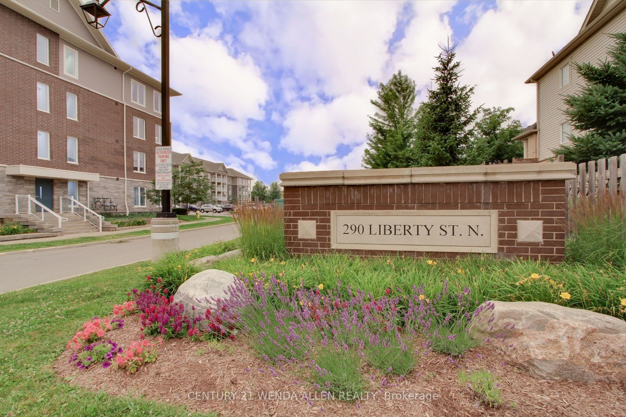 290 Liberty Street N 420, Clarington, ON L1C 0H3