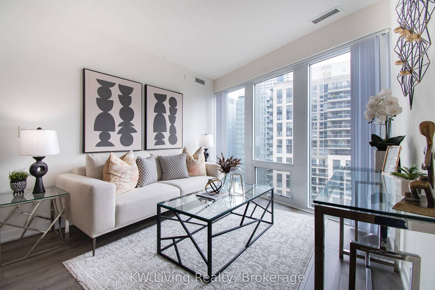 60 Shuter Street 2506, Toronto, ON M5B 0B7