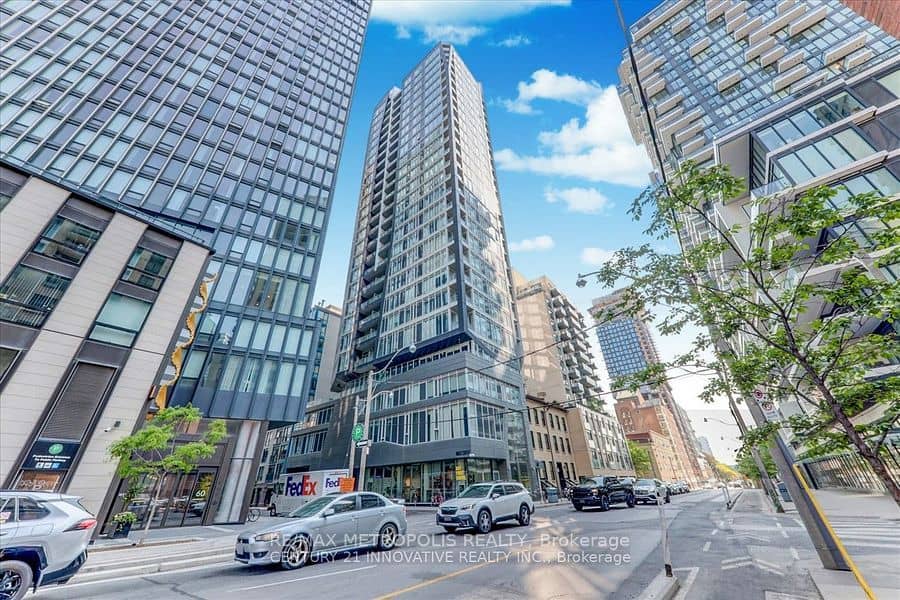68 Shuter Street 605, Toronto, ON M5B 1B4