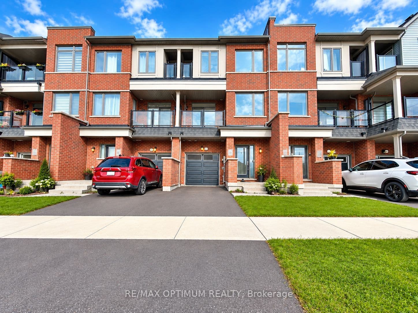2004 Cameron Lott Crescent, Oshawa, ON L1L 0S1