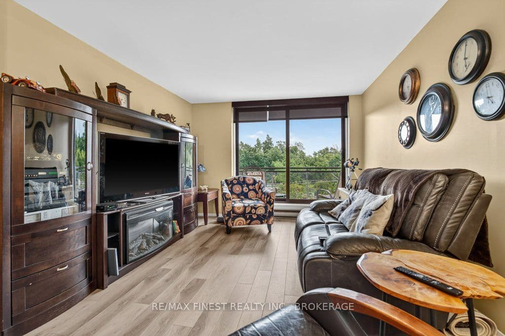 120 Barrett Court 307, Kingston, ON K7L 5H6