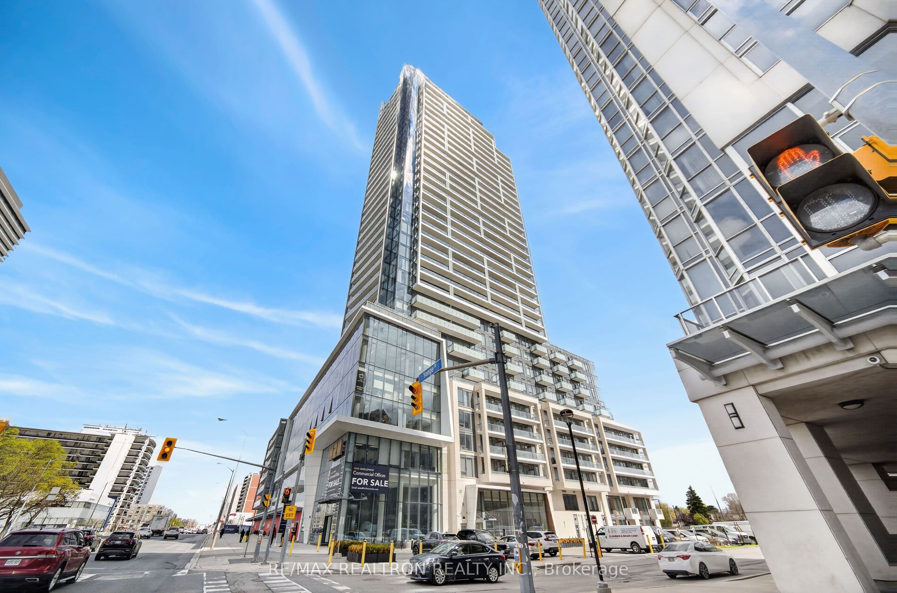 8 Olympic Garden Drive 704, Toronto, ON M2M 0B9
