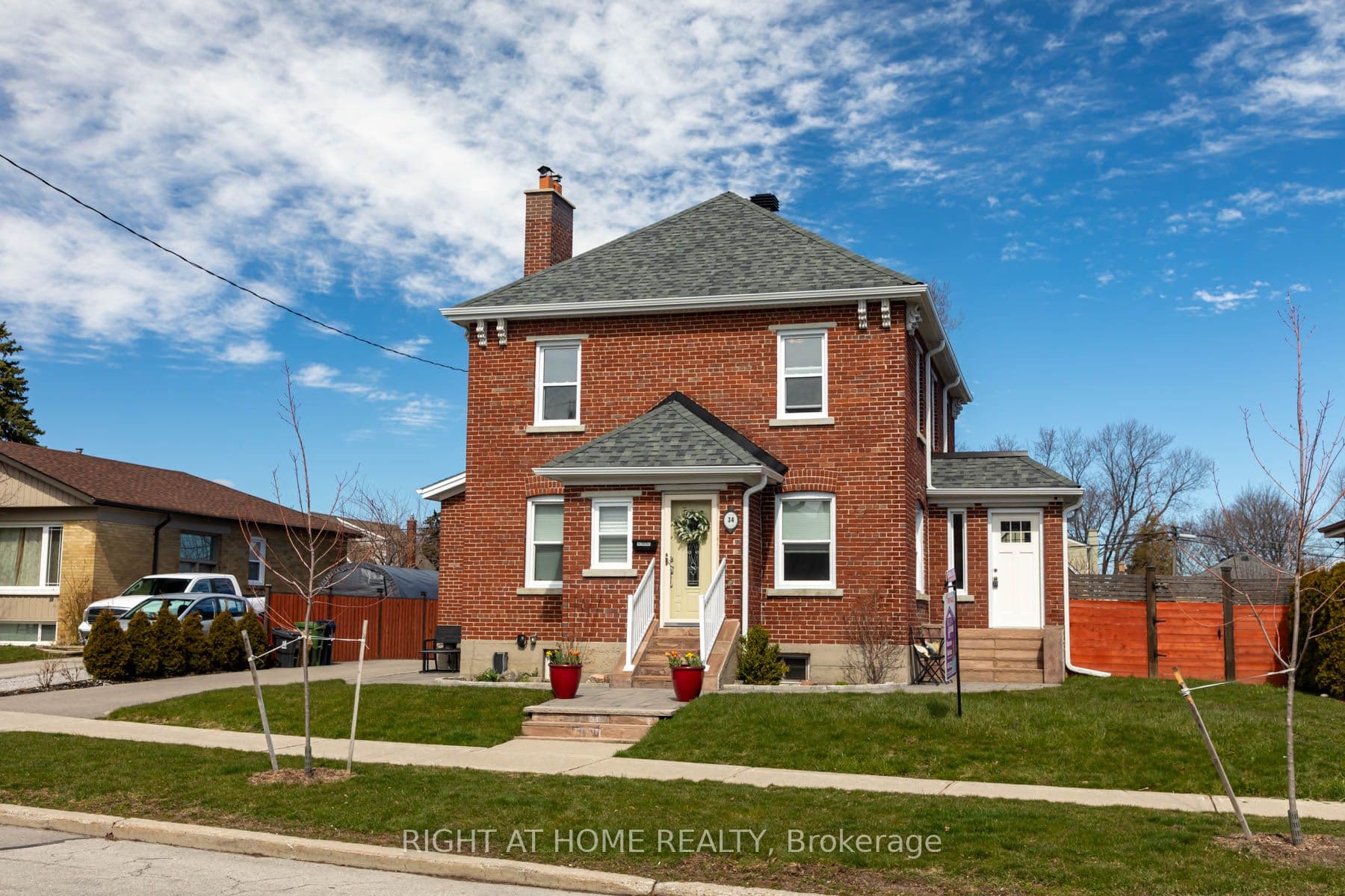 34 Kecala Road, Toronto, ON M1P 1K6