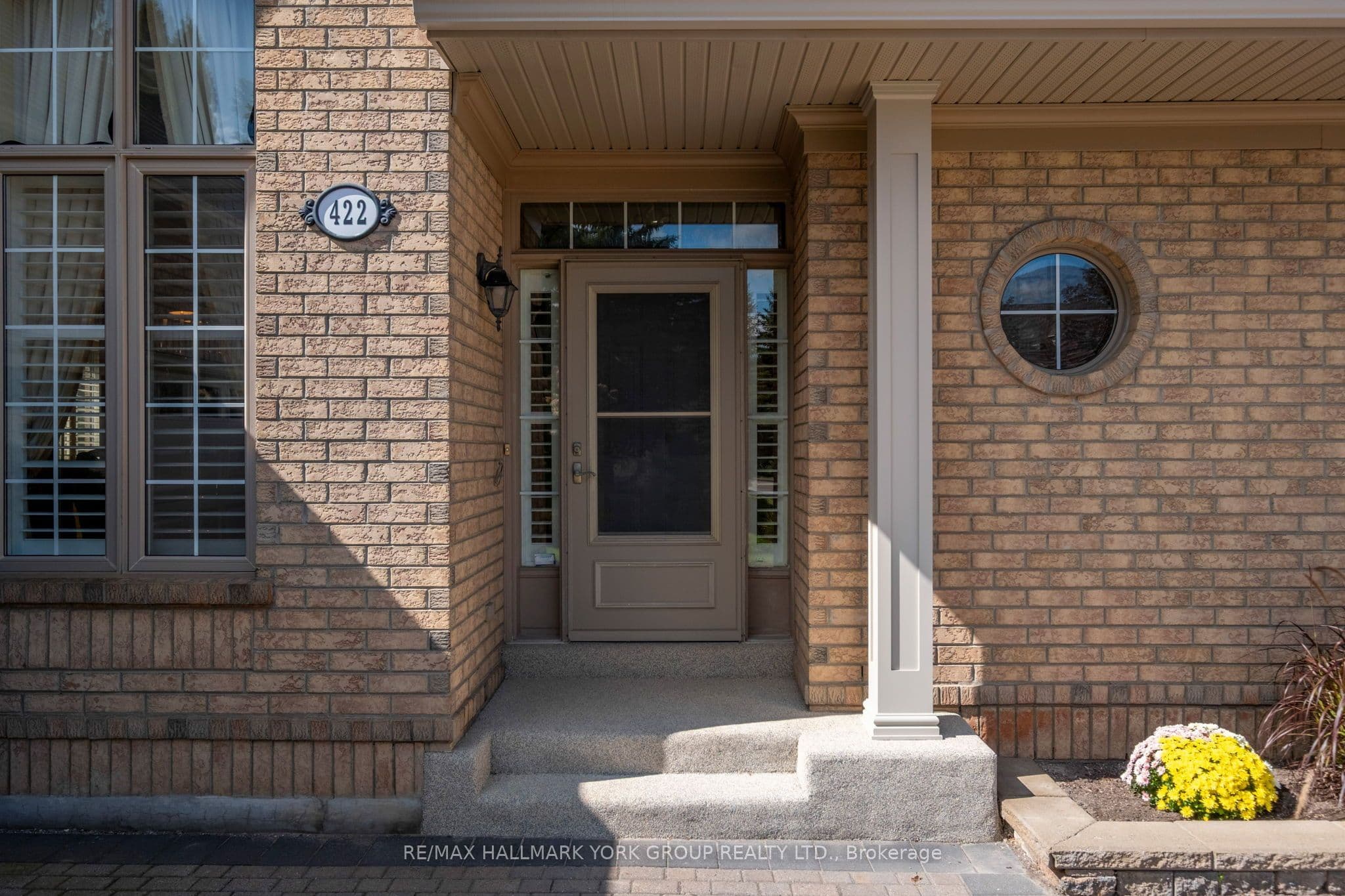 422 Falconwood Hollow, Aurora, ON L4G 7M1