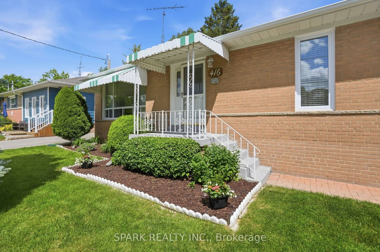 416 Delrex Boulevard, Halton Hills, ON L7G 4H9